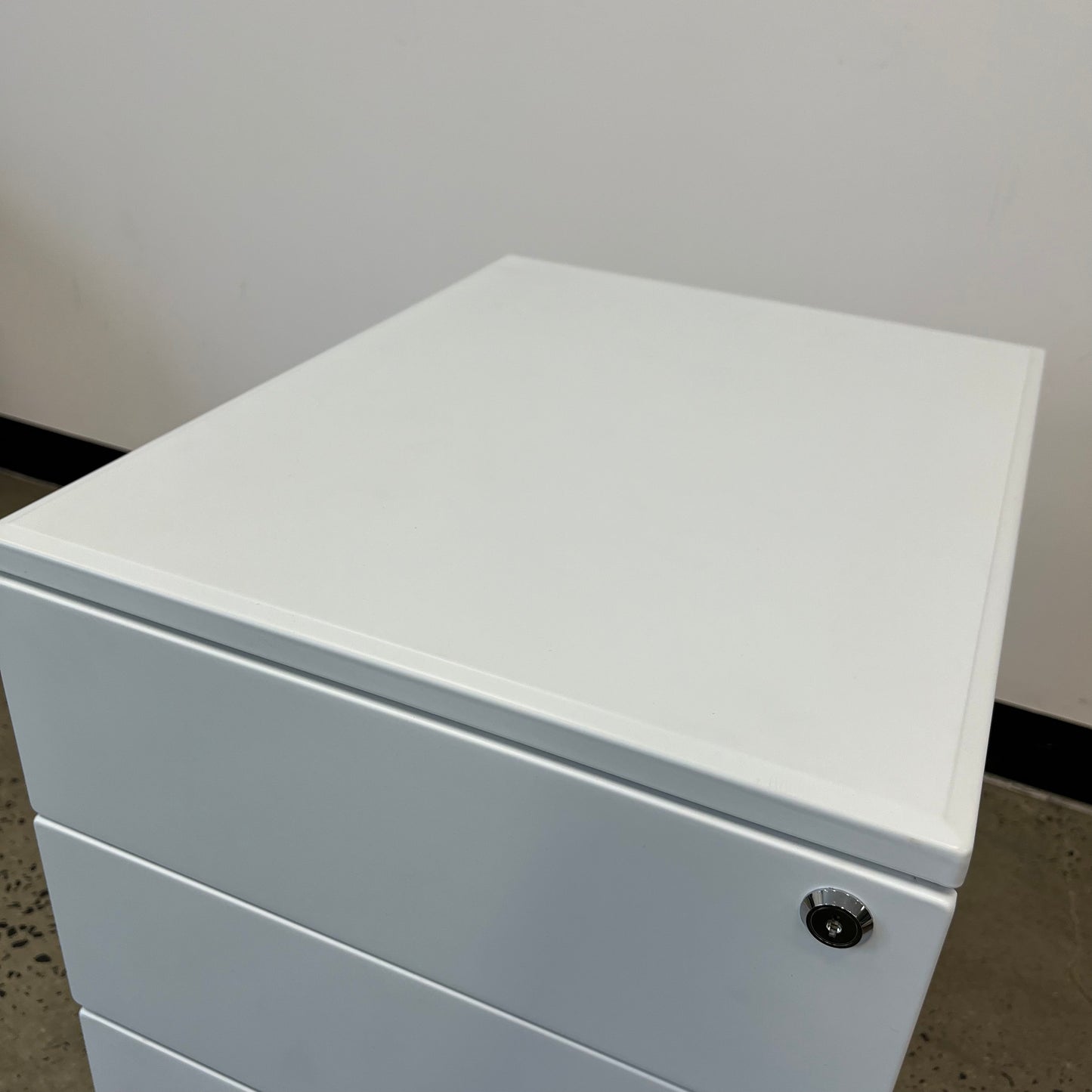 Pedestal 3 Drawers on Wheels Light Blue Grey