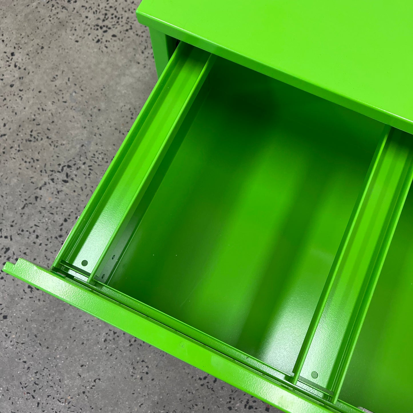 Planex Virtu 2 Drawer Cabinet in Green Metal