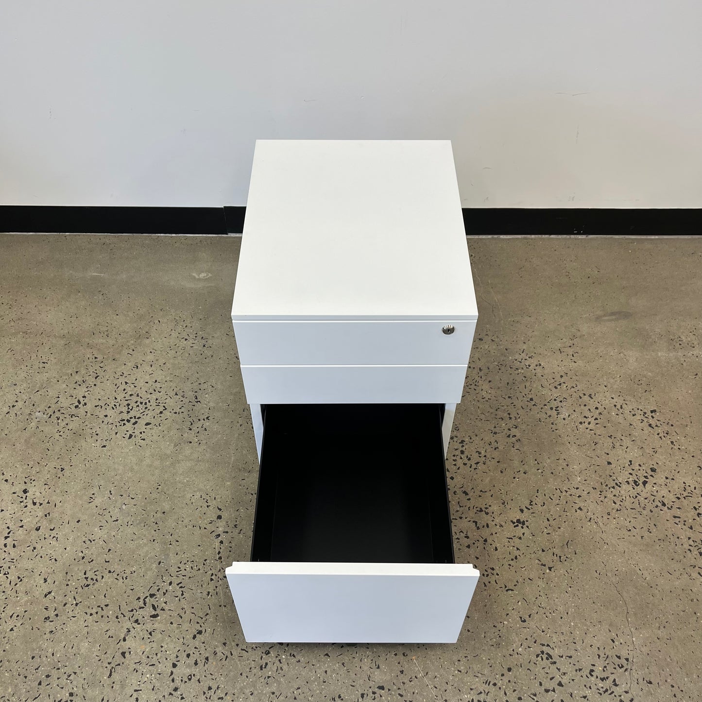 Pedestal 3 Drawers on Wheels White