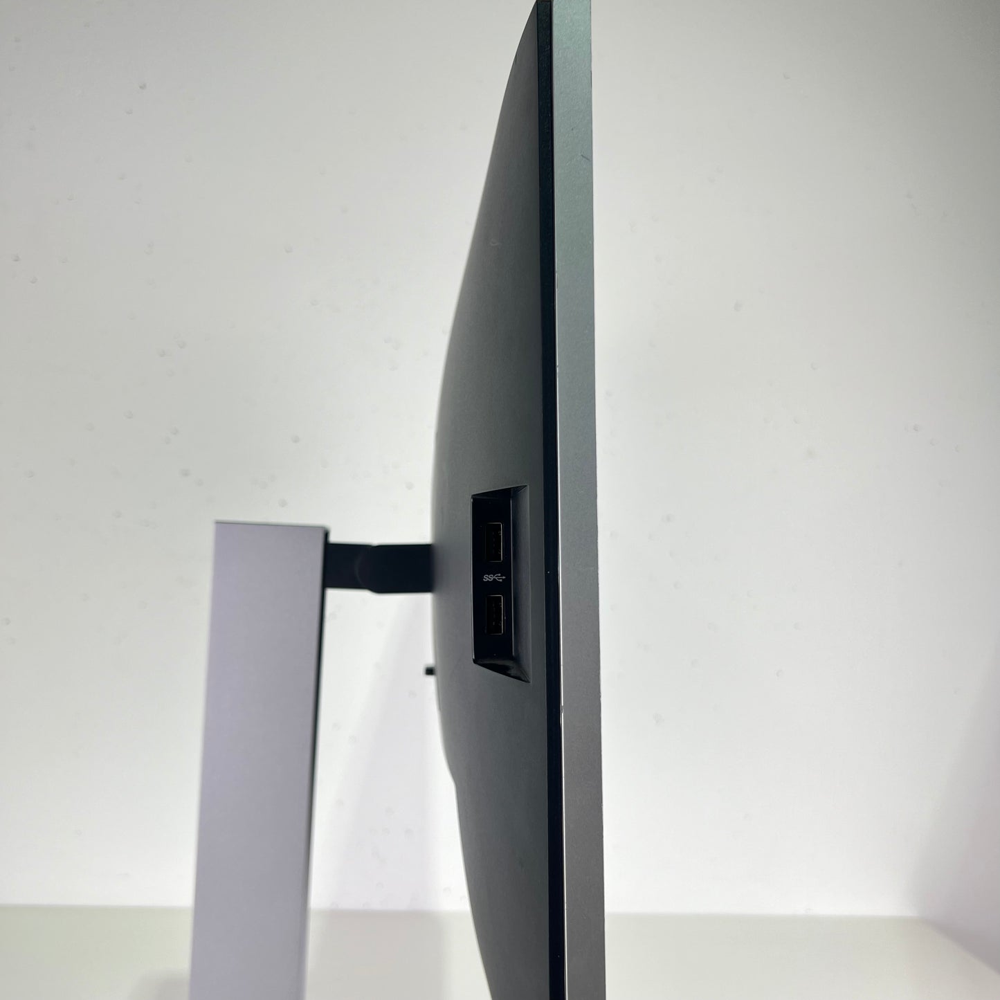 HP EliteDisplay E243 24" IPS Monitor