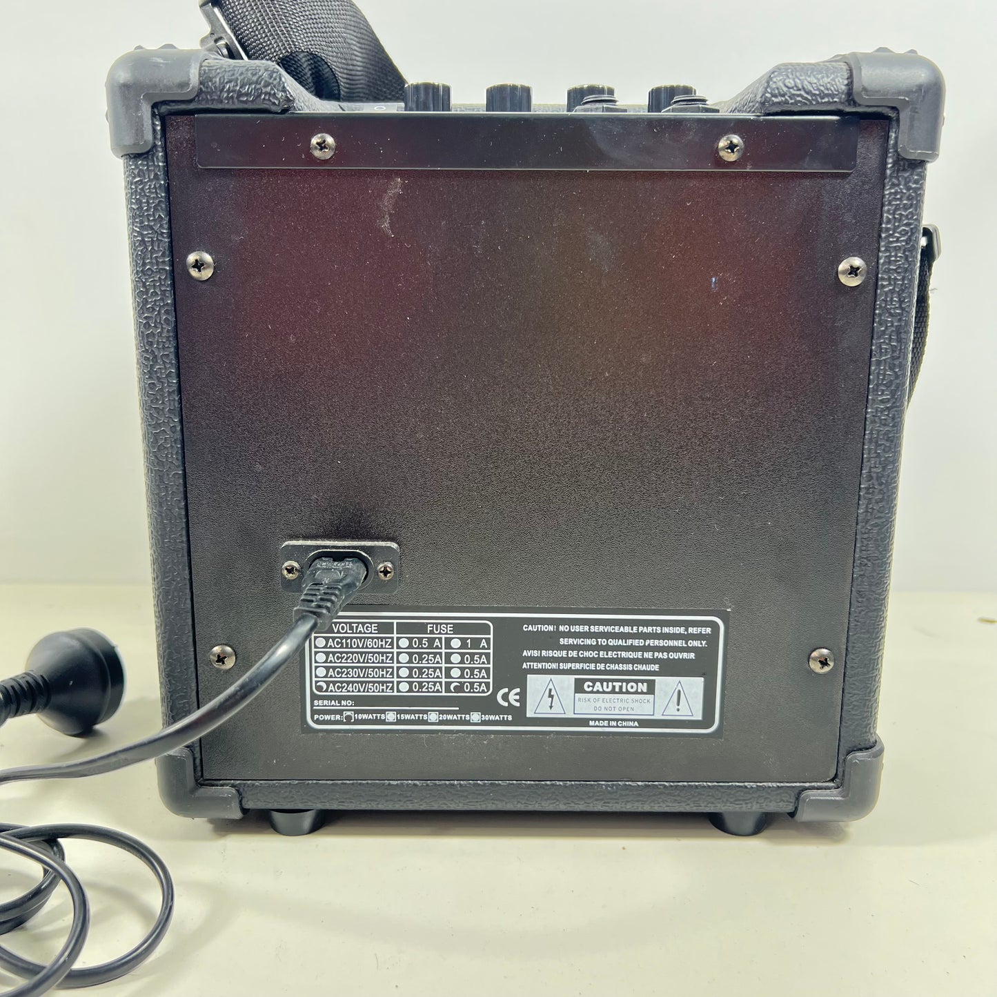 SWAMP SG10 Portable Guitar Amplifier