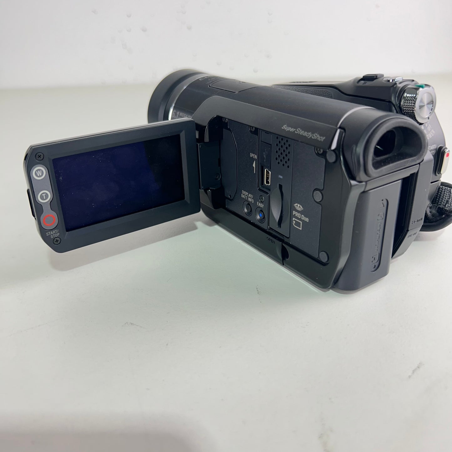 Sony HDR-HC9 MiniDV High Definition Handycam Camcorder With ACCESSORIES