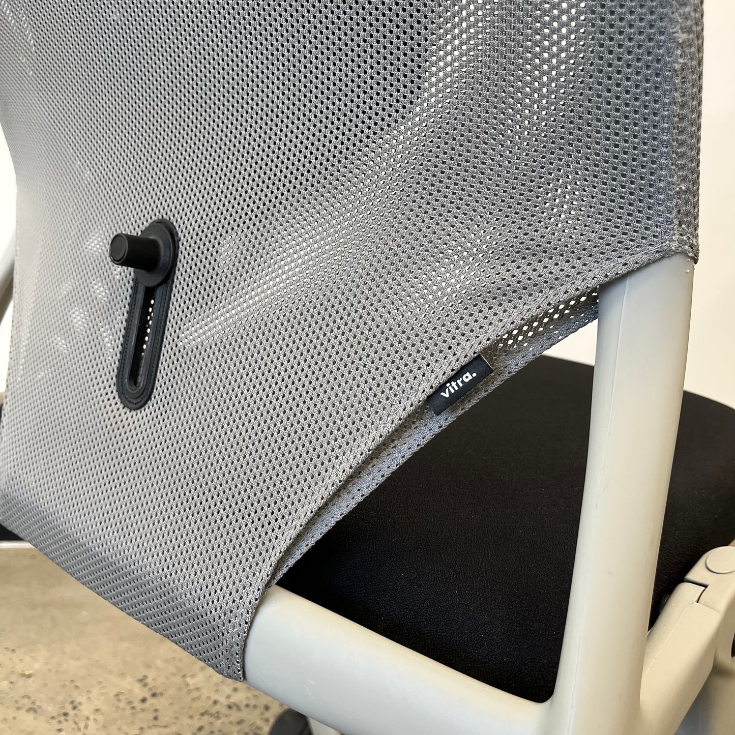 Vitra Meda 2 Mesh Grey Office Chair