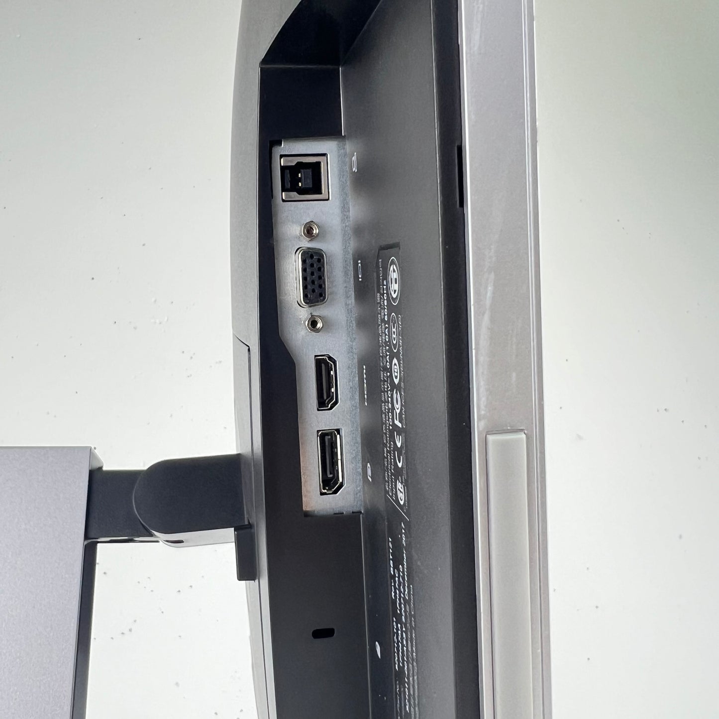 HP EliteDisplay E243 24" IPS Monitor