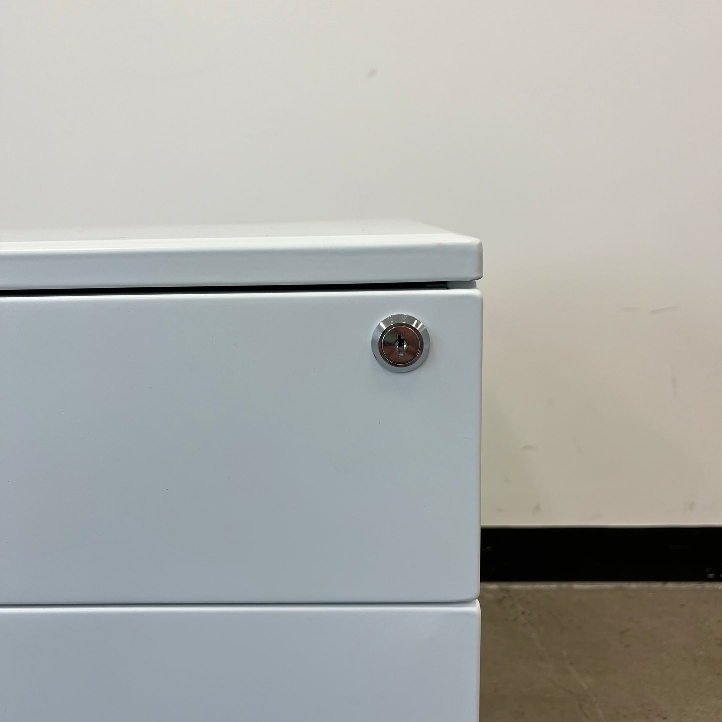 Pedestal 3 Drawers on Wheels Light Blue Grey