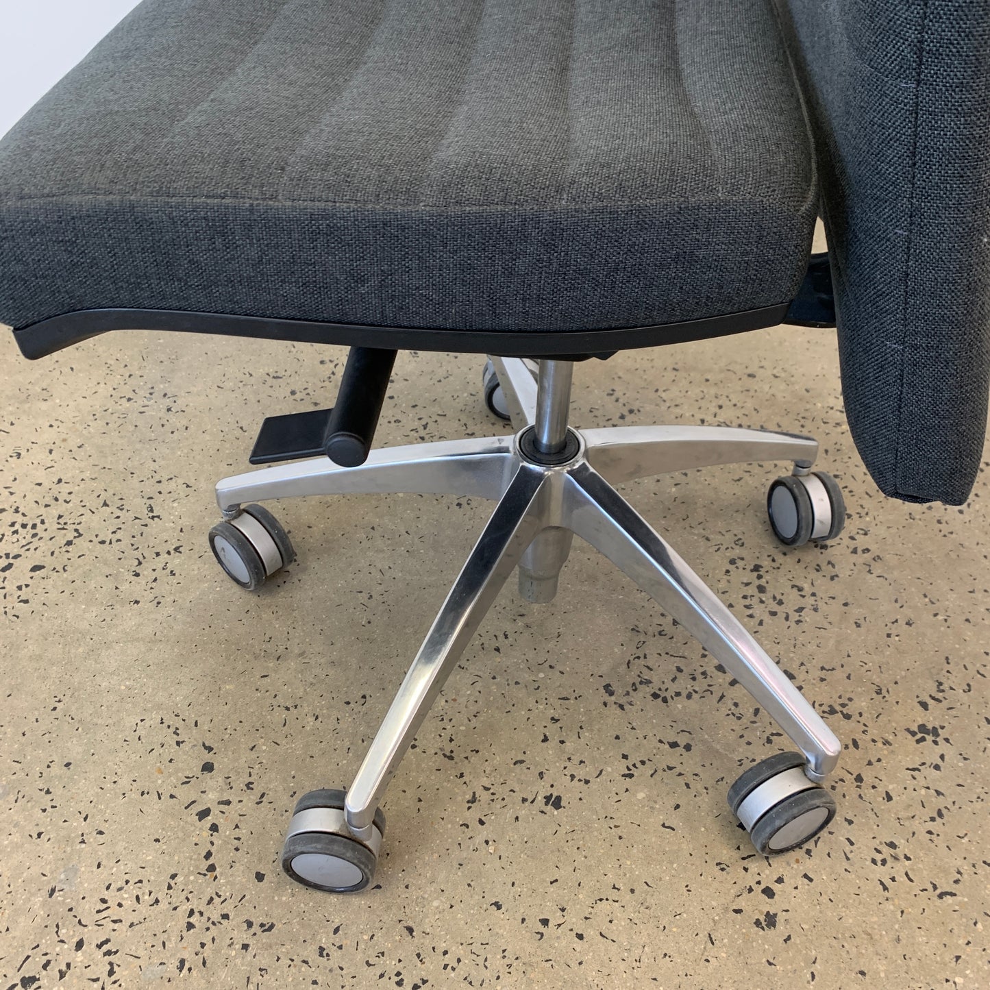 Donati Highback Grey Office Chair