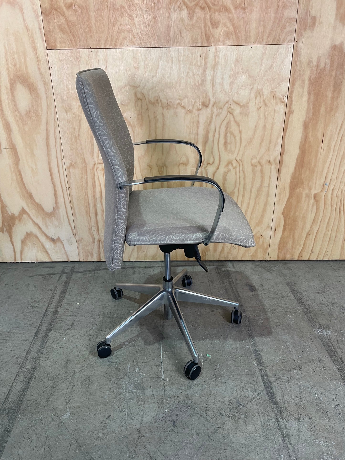 ECF Aria Executive Office Chair