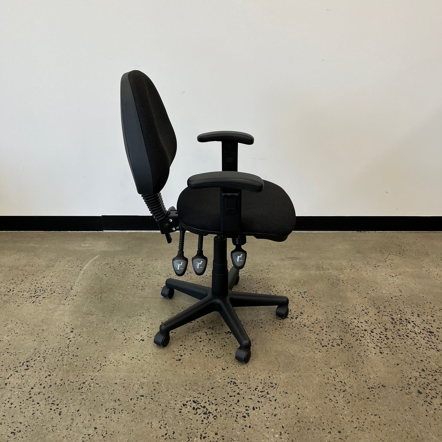 Rosier Delta Plus Black Office Task Chair