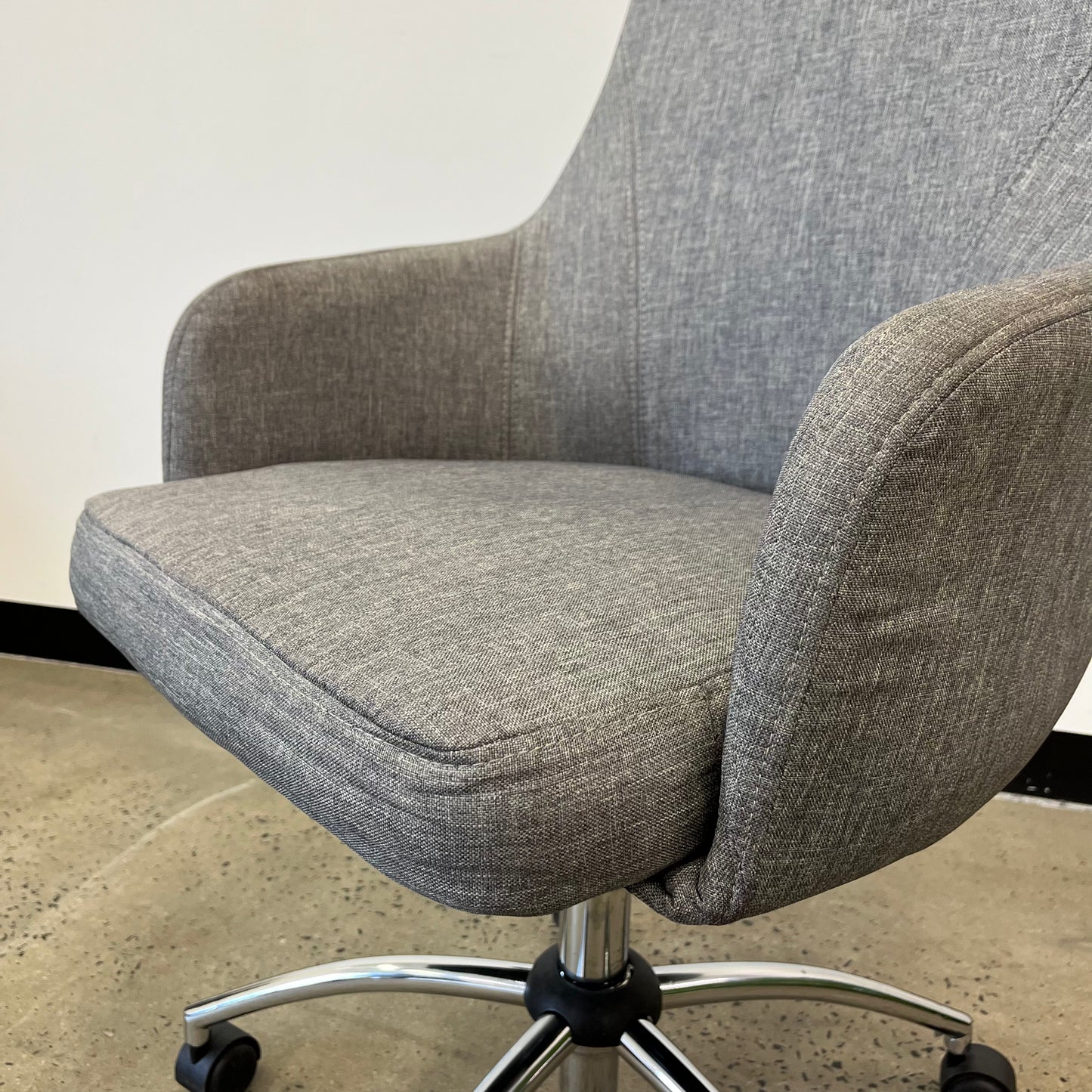 UBIZ Furniture Rover Fabric Executive Office Chair Grey