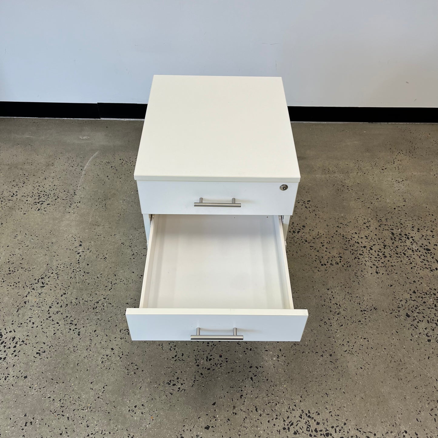White 3 Drawer Pedestal on Wheels