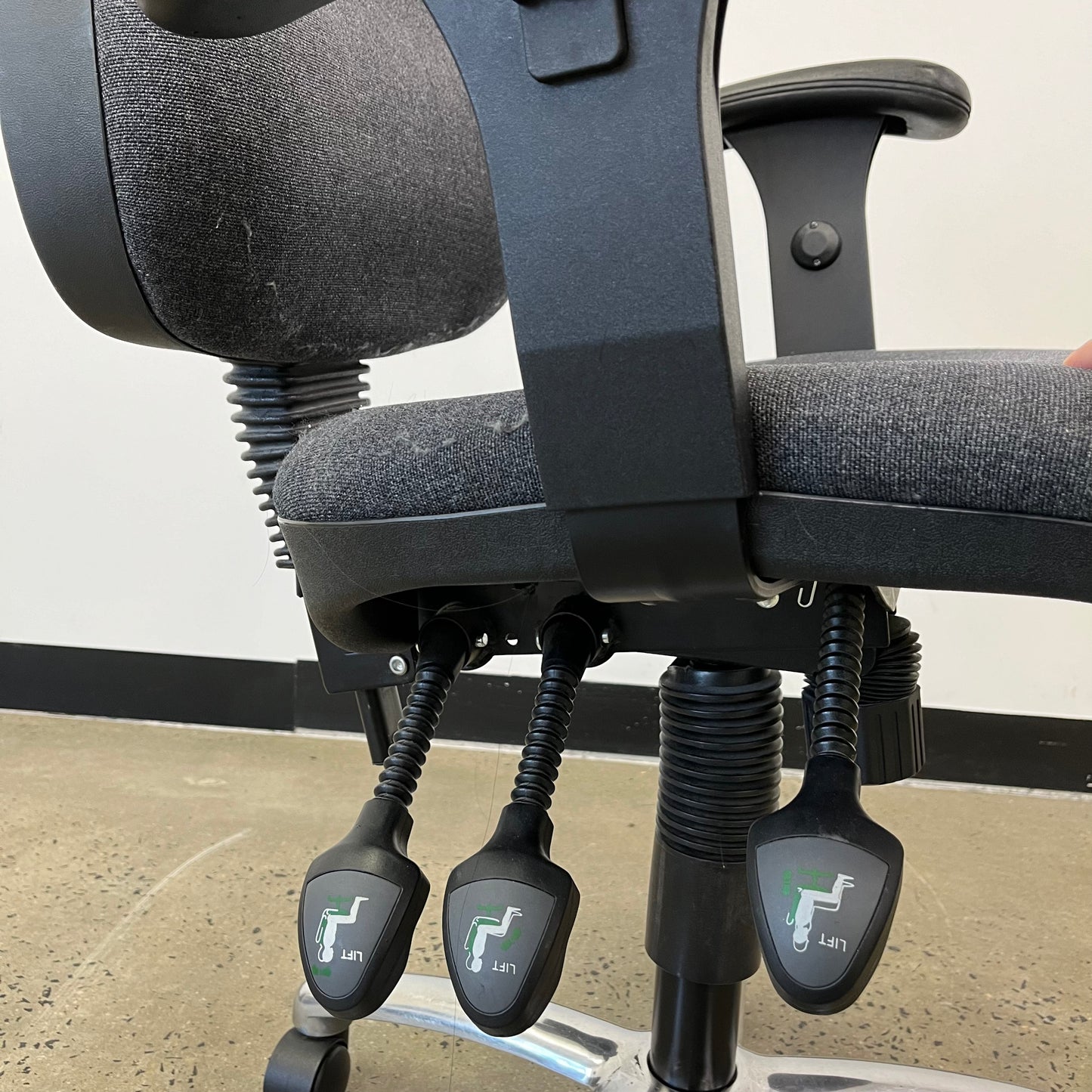 Rosier Delta Plus Charcoal Office Task Chair