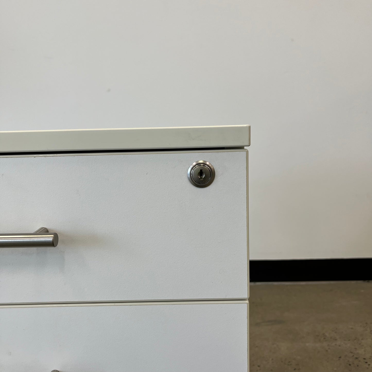 White 3 Drawer Pedestal on Wheels