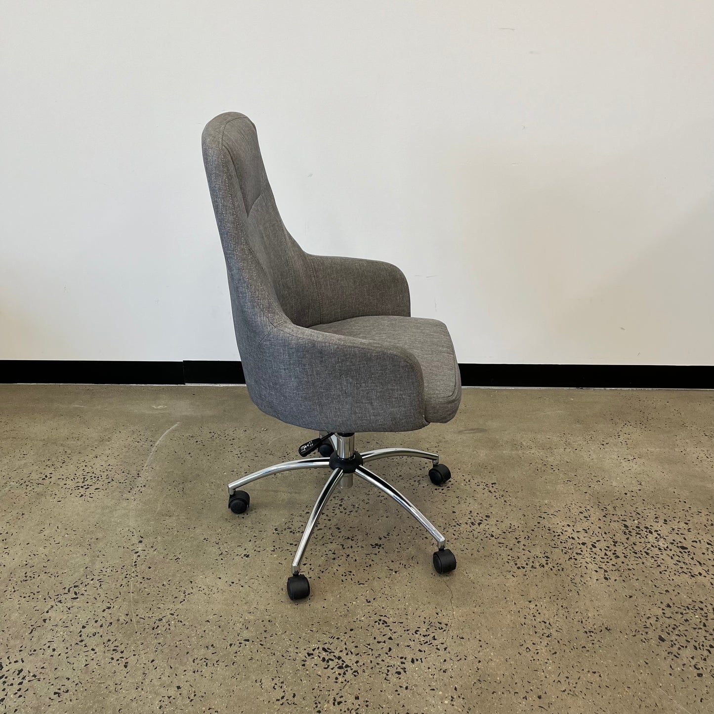 UBIZ Furniture Rover Fabric Executive Office Chair Grey