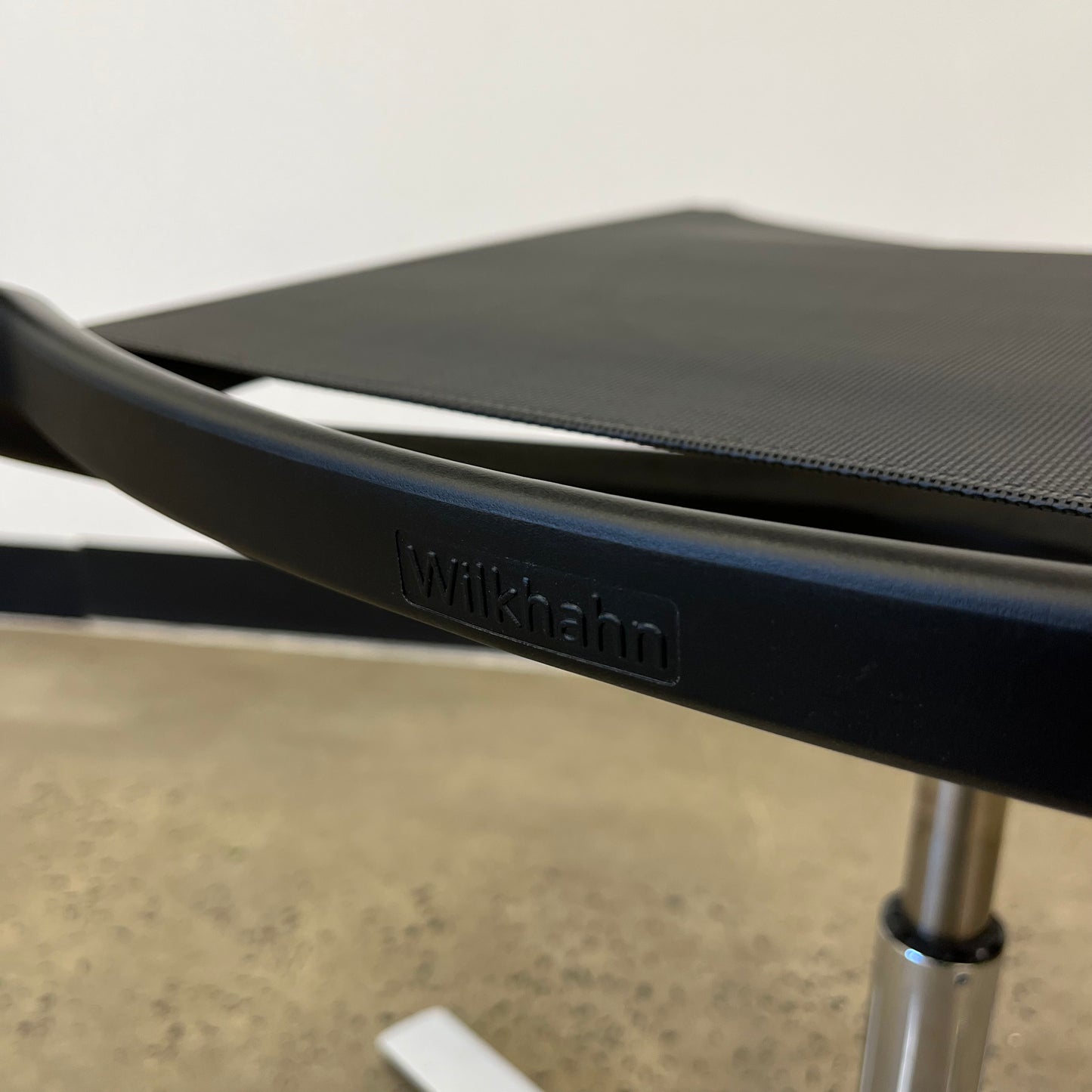 Wilkhahn Stapelstuhl Aline 231/2 Grau Mesh Swivel Chairs