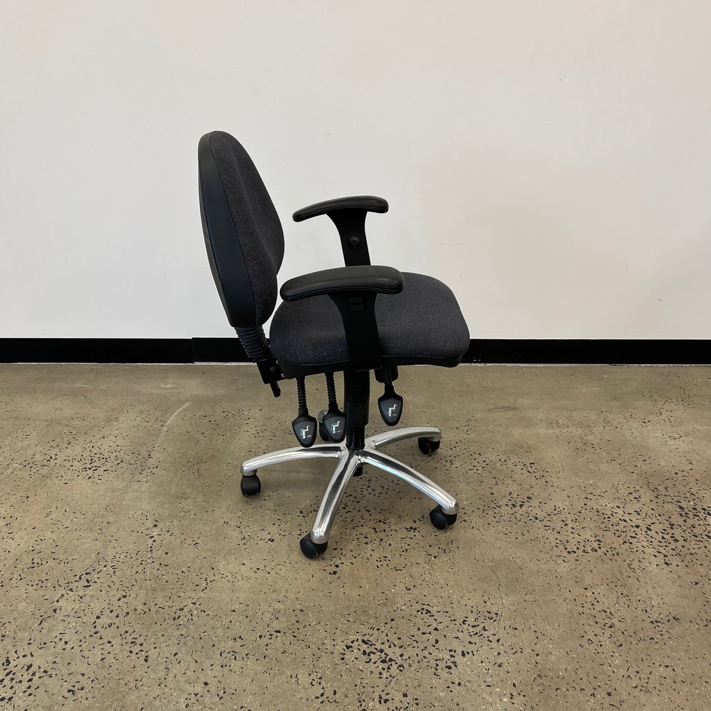 Rosier Delta Plus Charcoal Office Task Chair