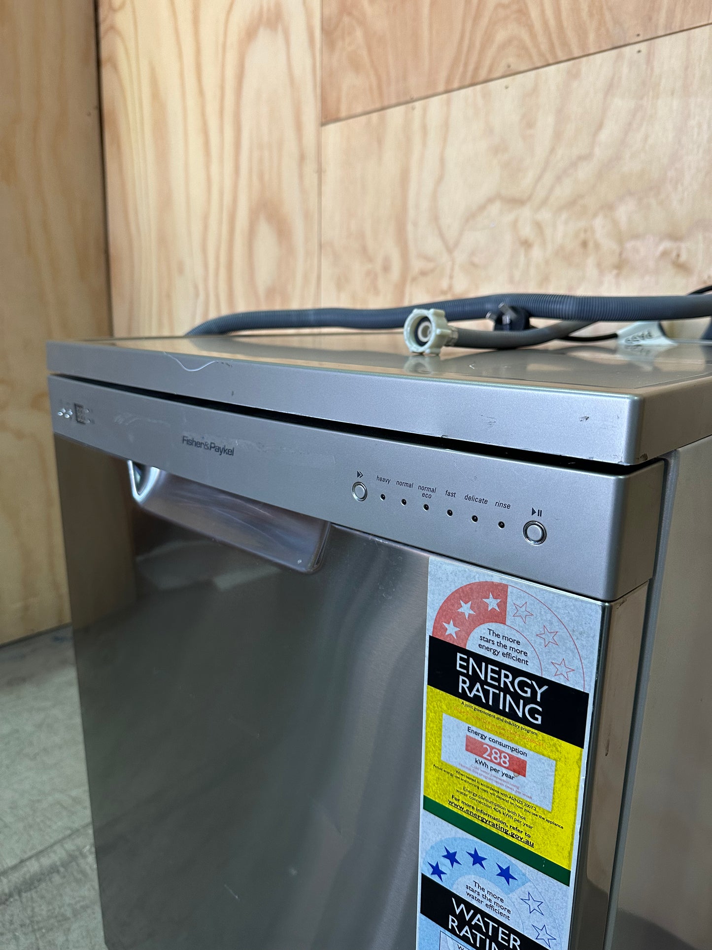 Fisher and Paykel DW60CEX1 Dishwasher