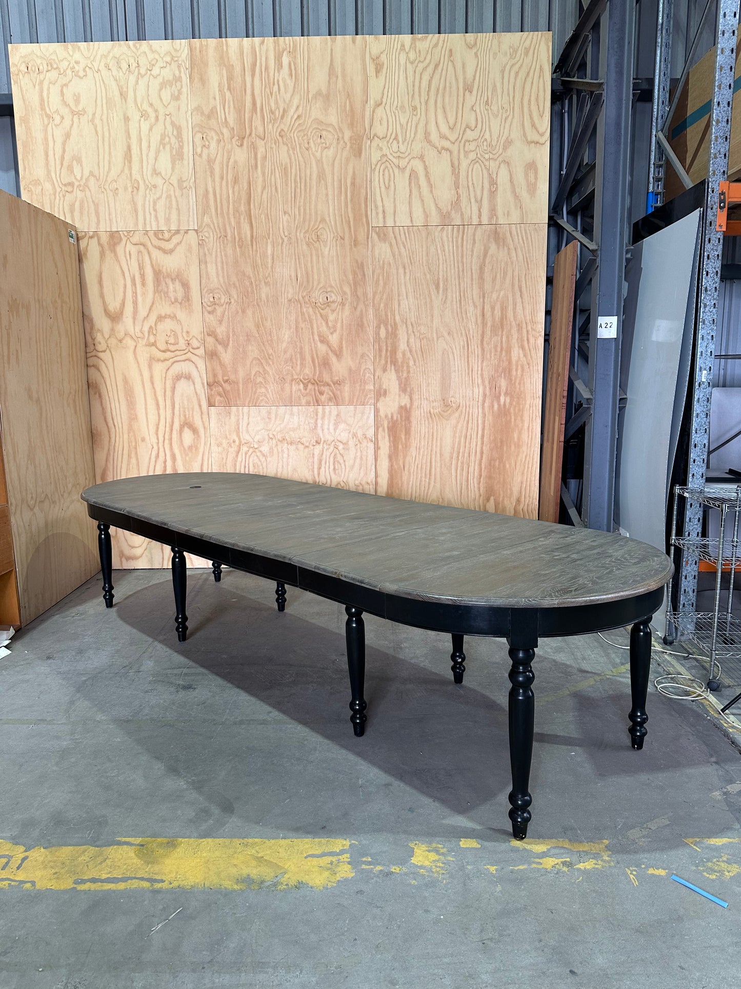 Blanc D'Ivoire Round Wooden Extendable Table