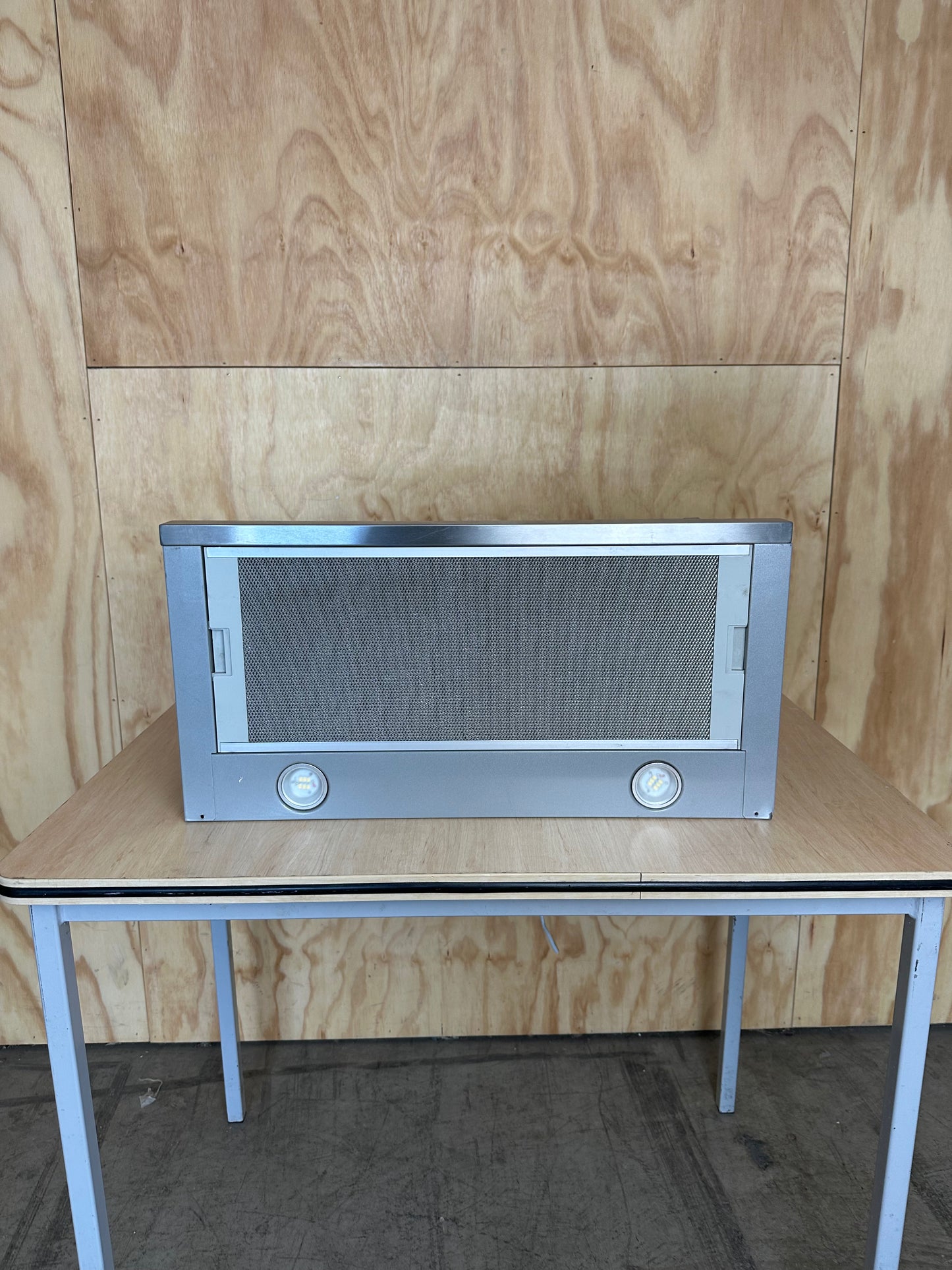 Bosch HBA13B150A 60cm Serie 6 Built in Oven with rangehood fan
