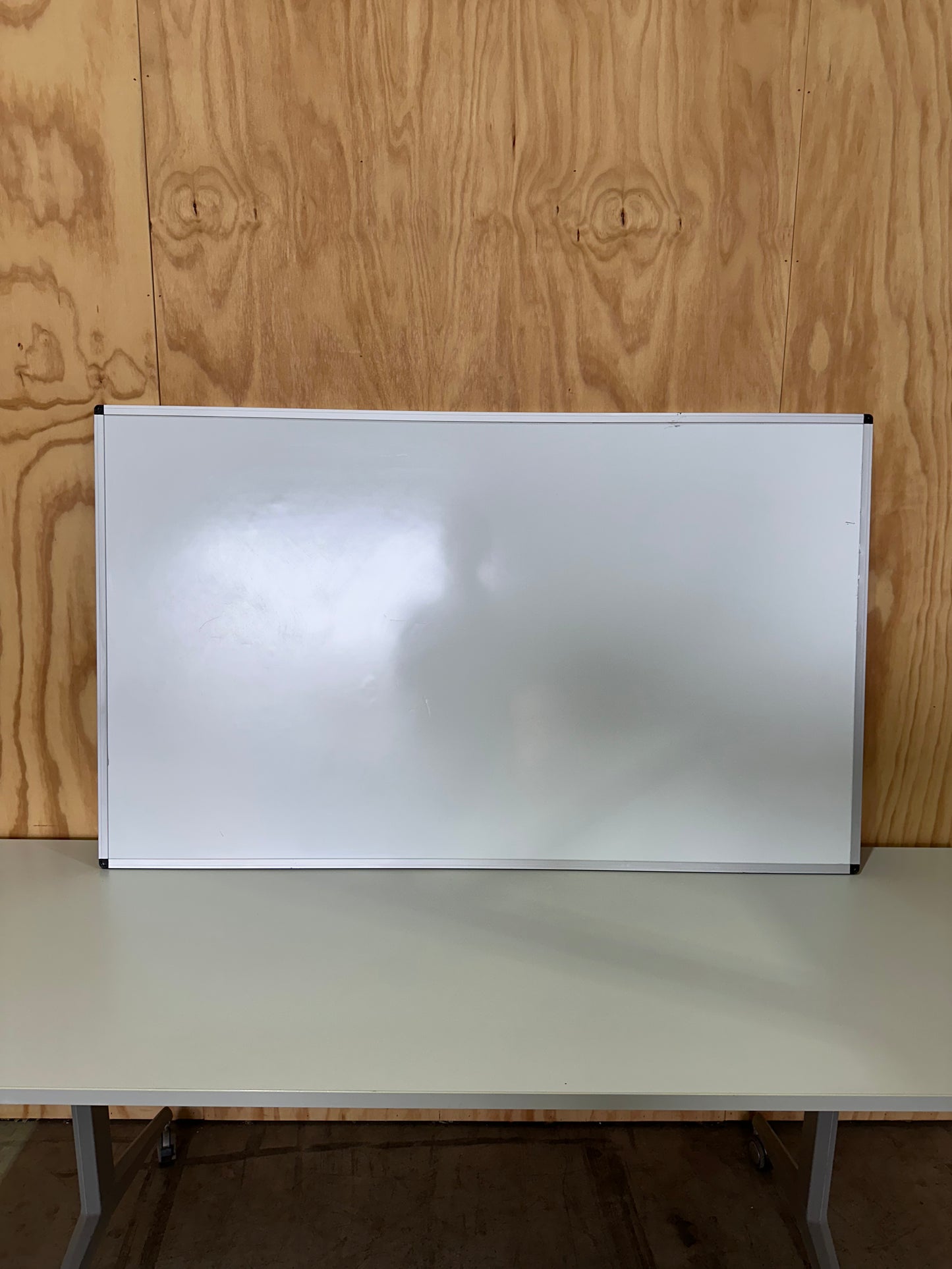 1500m Whiteboard