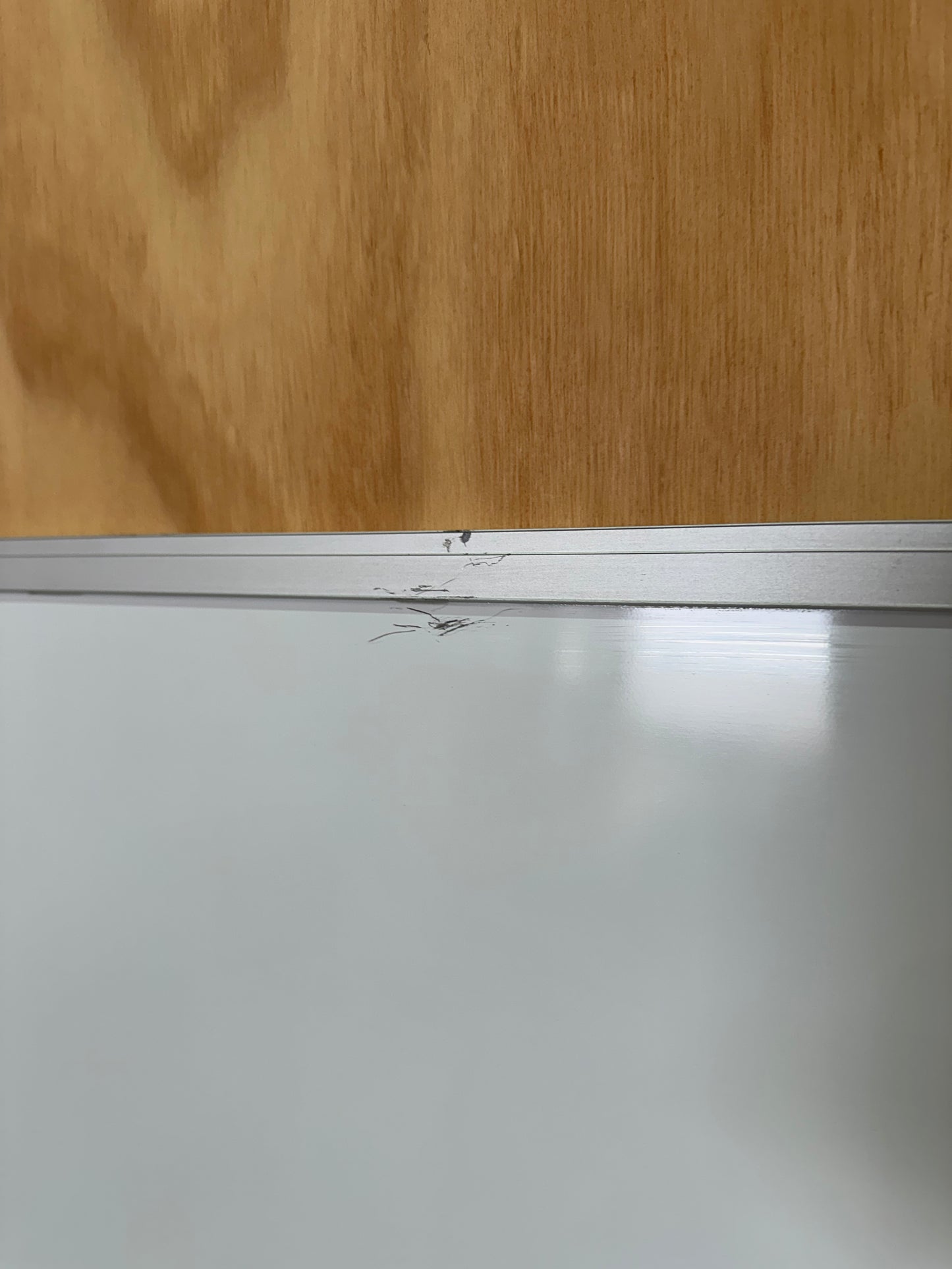 1500m Whiteboard