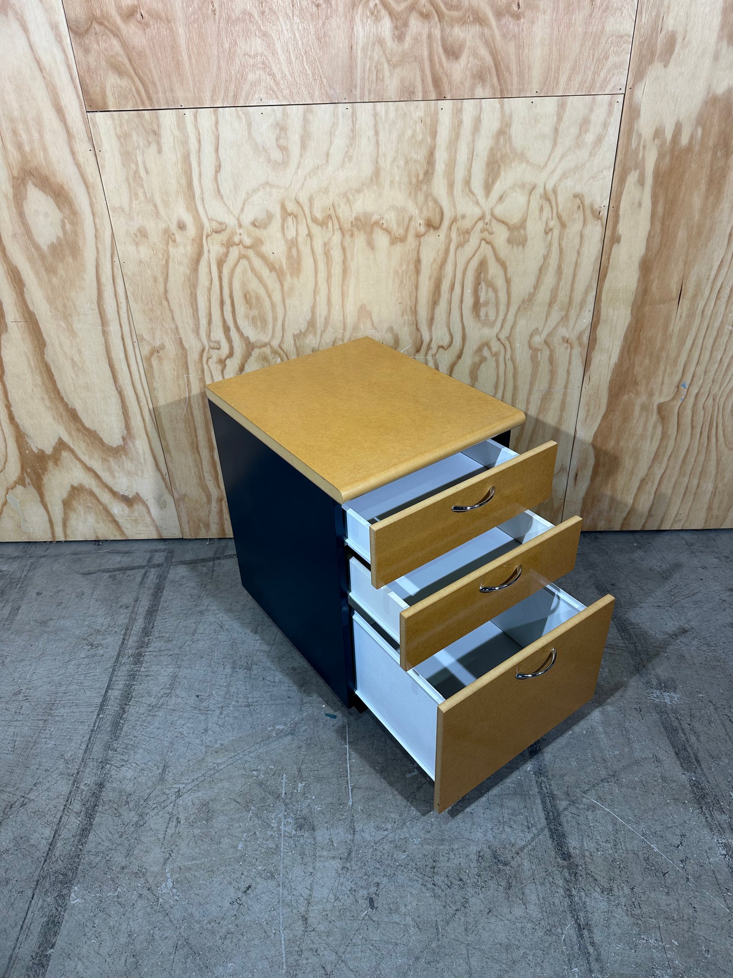 Timber 3 drawer pedestal