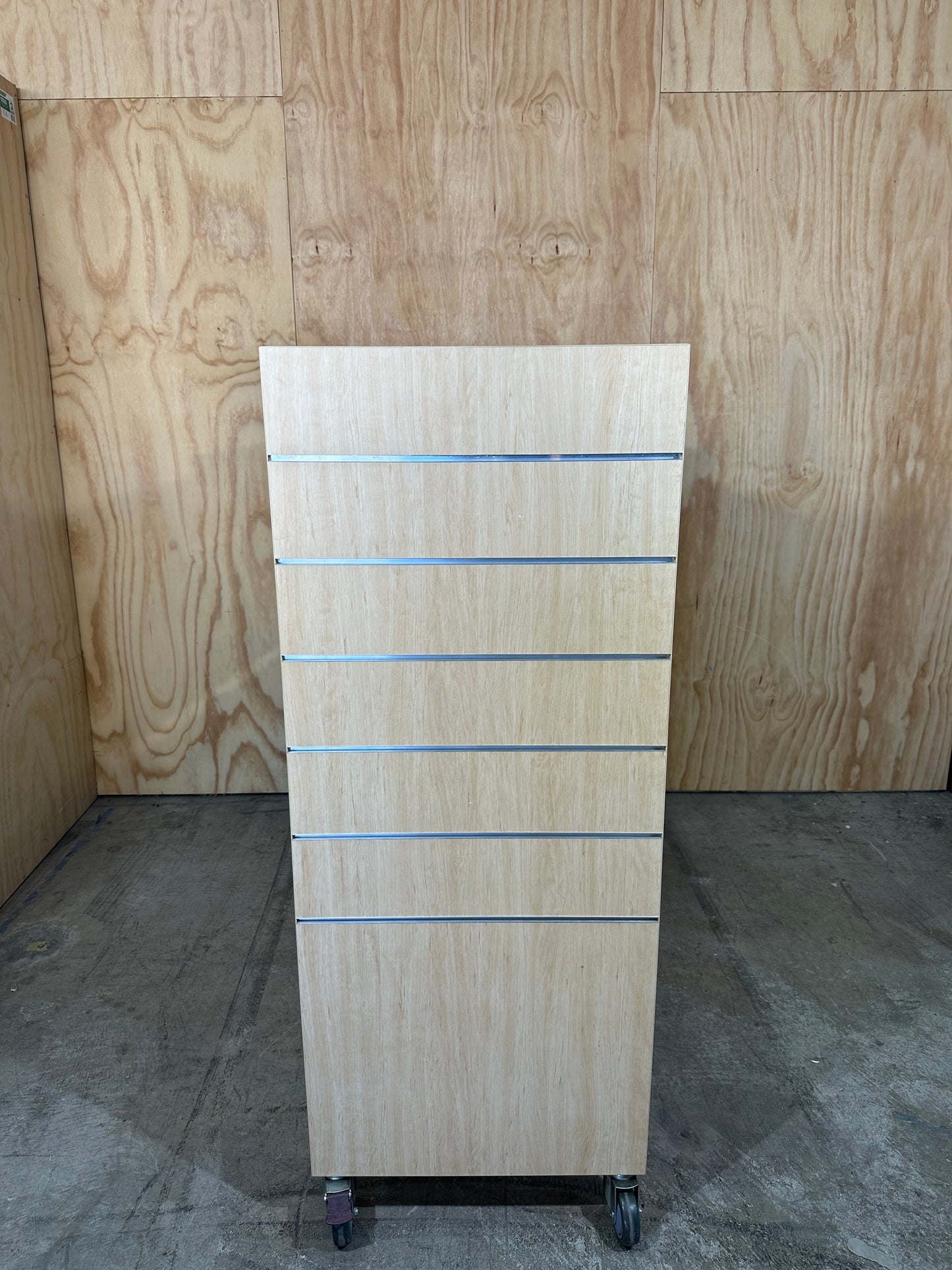 Large Double Bay Display