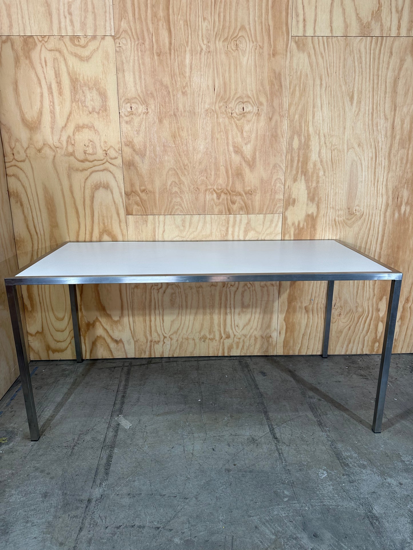 White high table with chrome frame