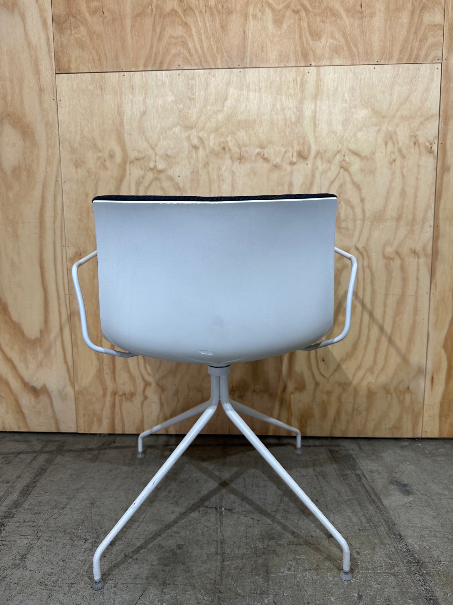 Arper Catifa 53 Meeting/Swivel chair - Blue