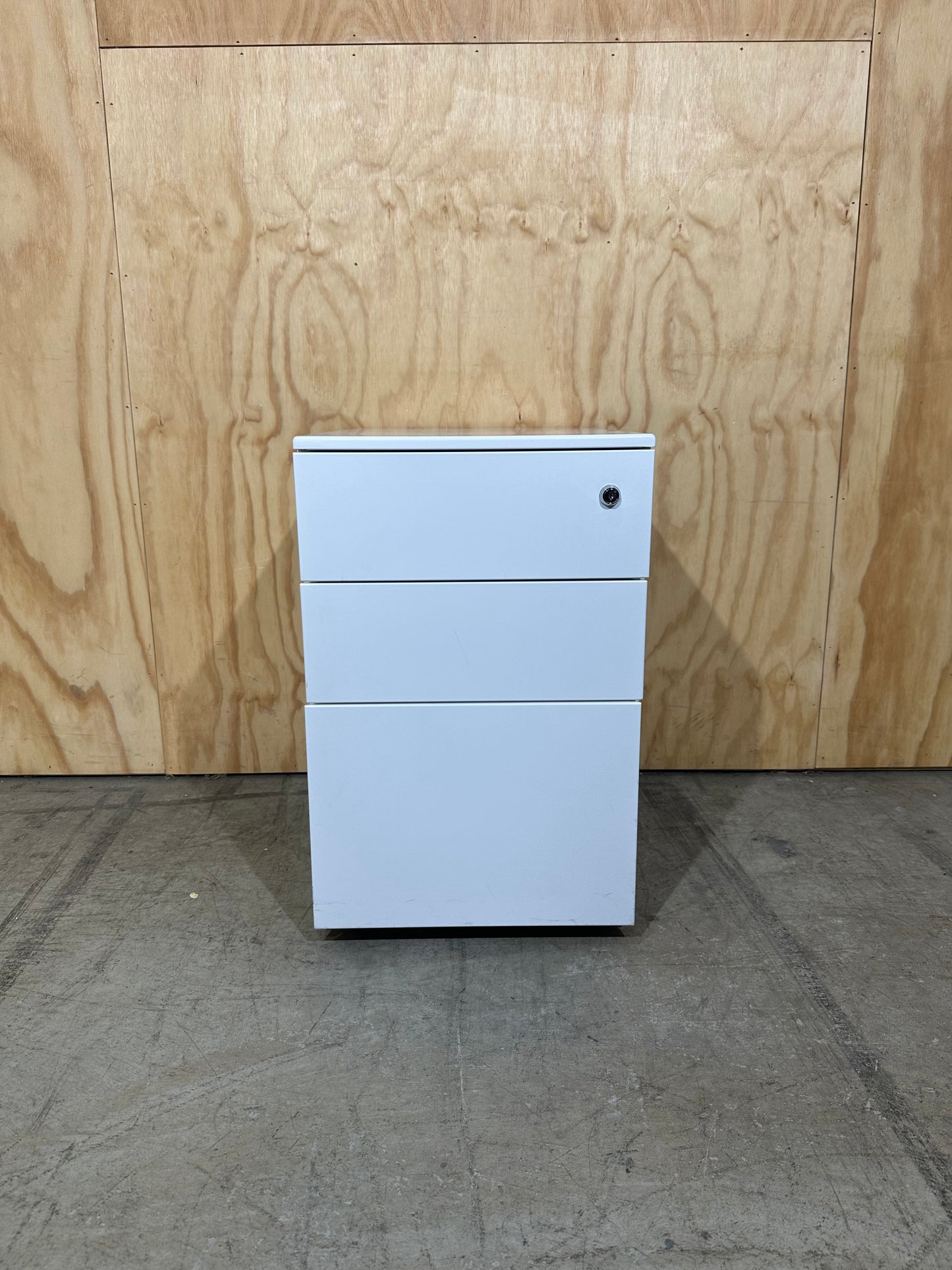 3 drawer white pedestal