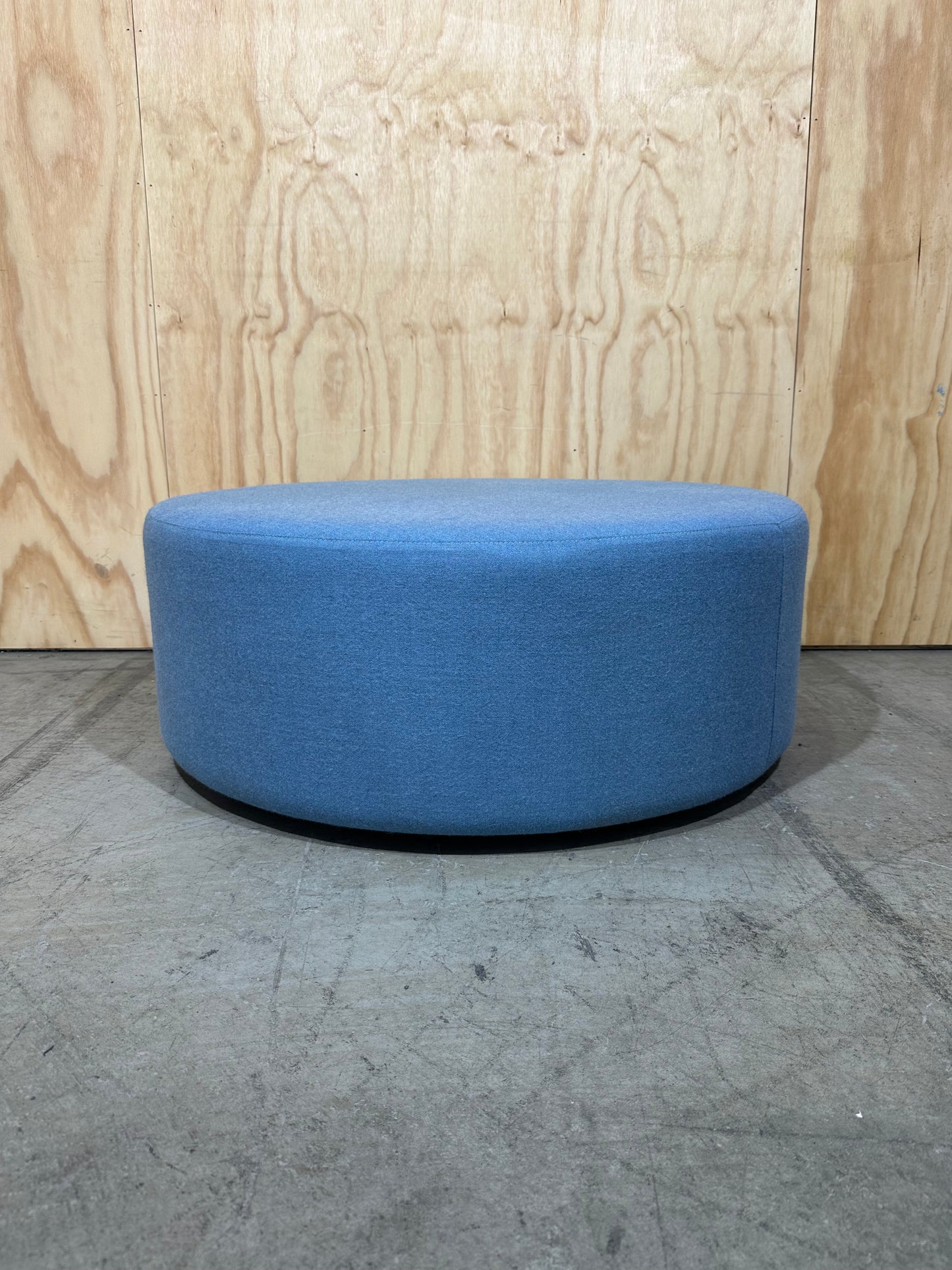 Light blue circular ottoman