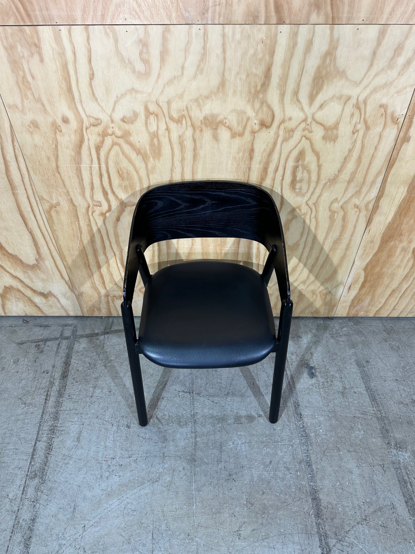 Contemporary black dining chair
