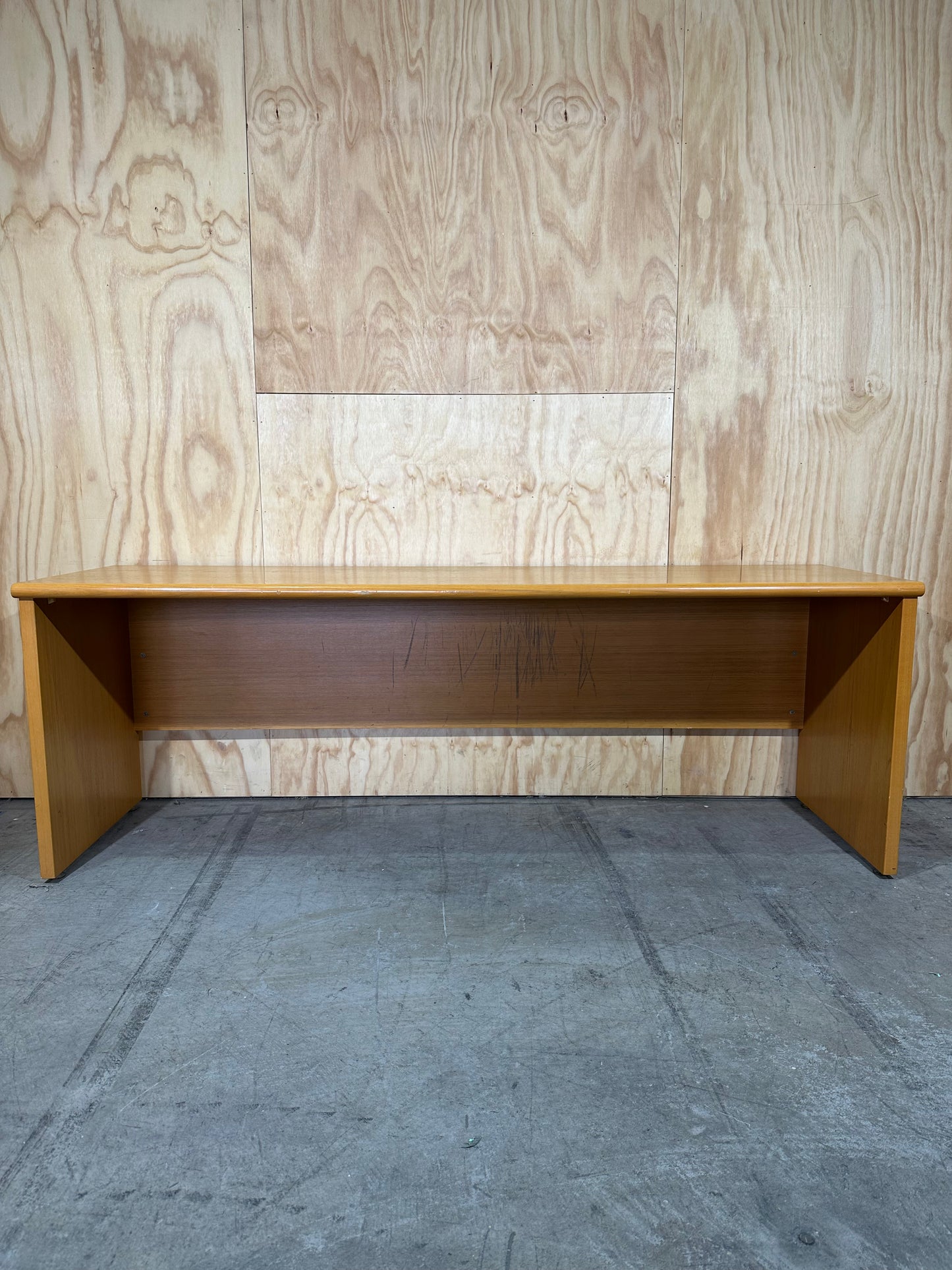 Timber veneer desk