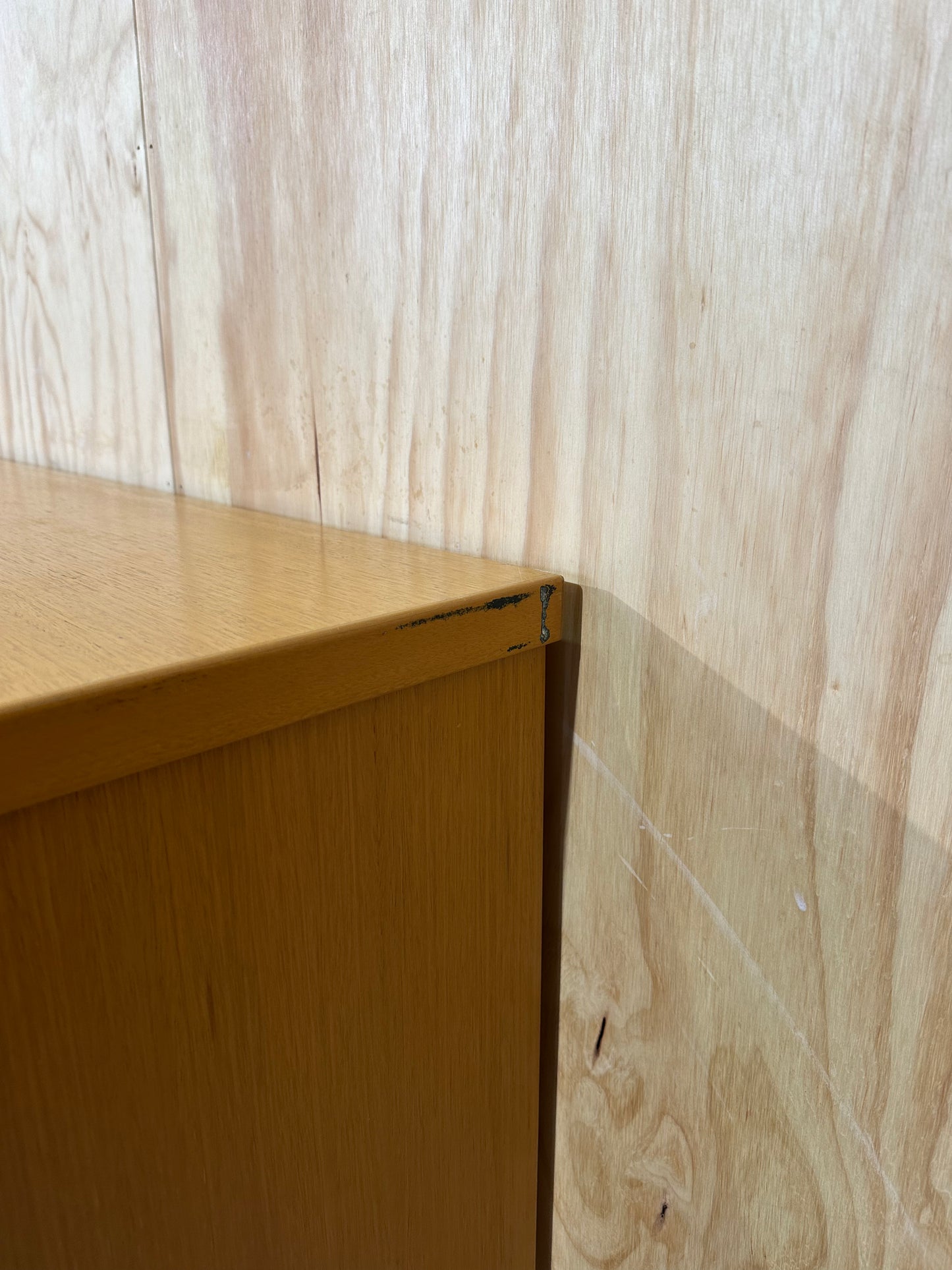 Timber veneer desk