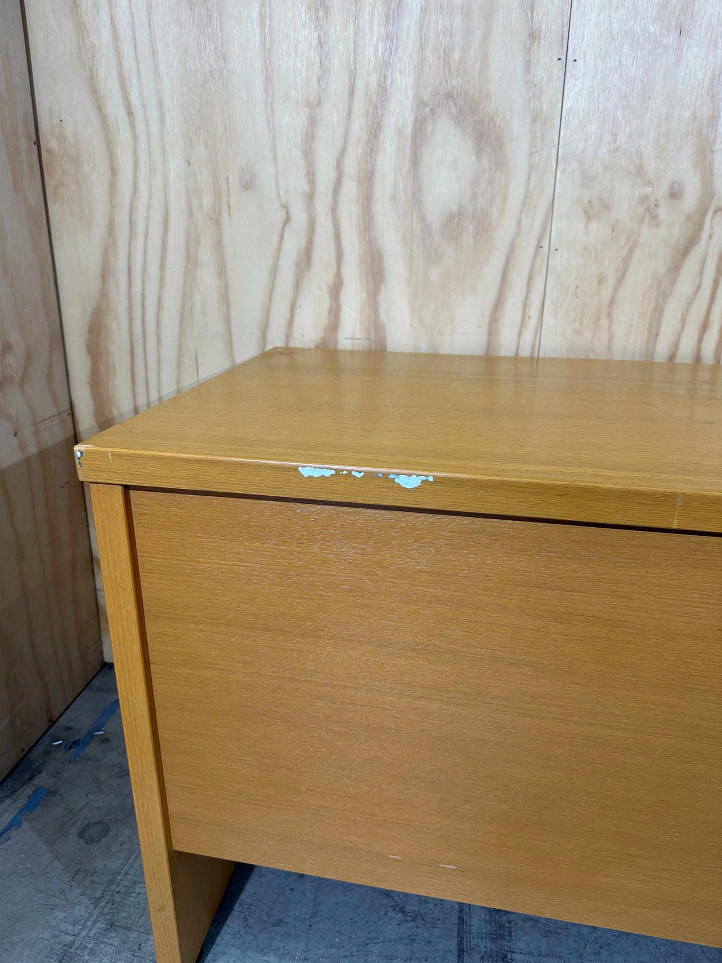 Timber veneer desk