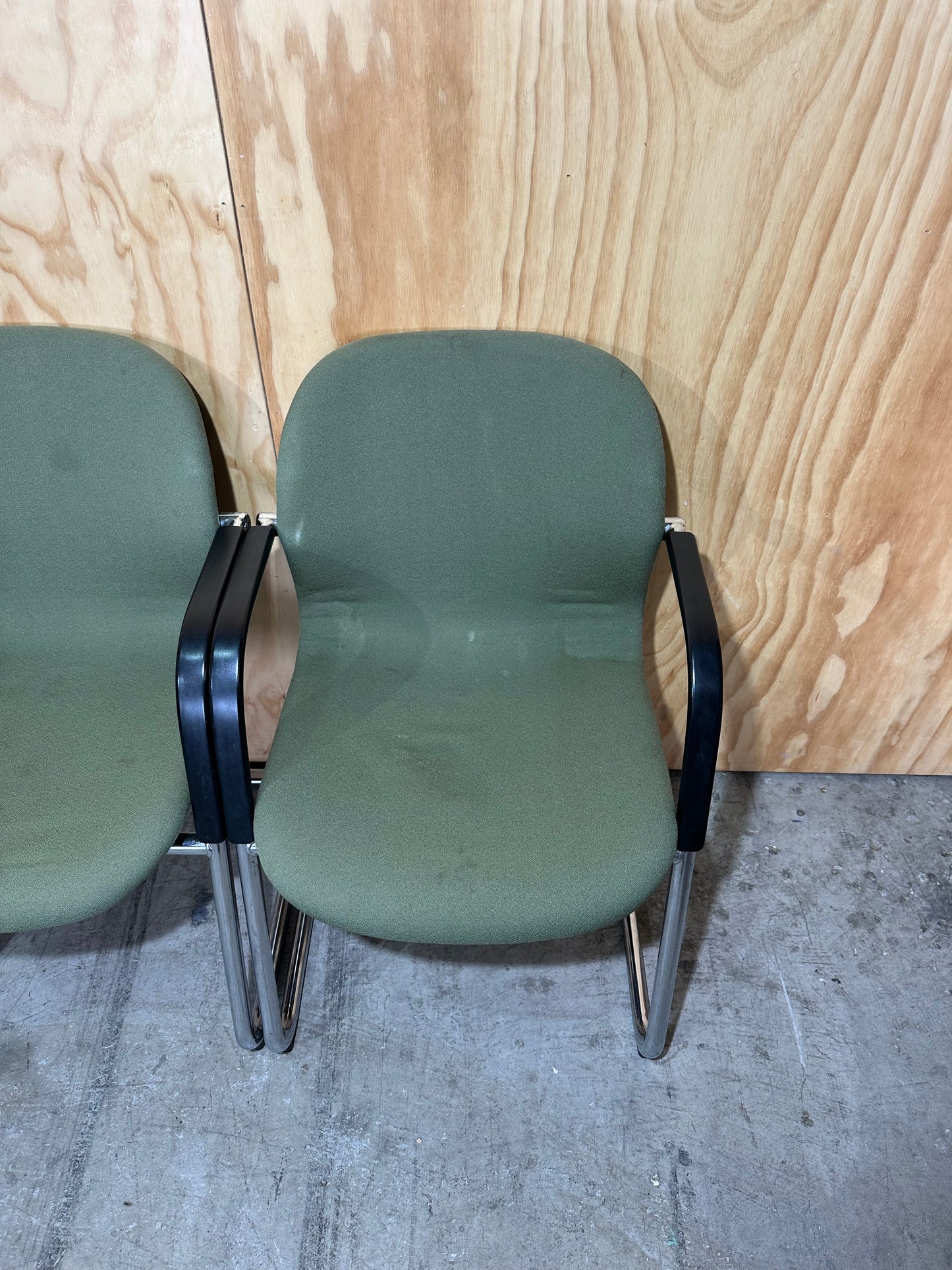 Set of 4 Vintage Wilkhahn FS Line cantilever chairs in Olive Green