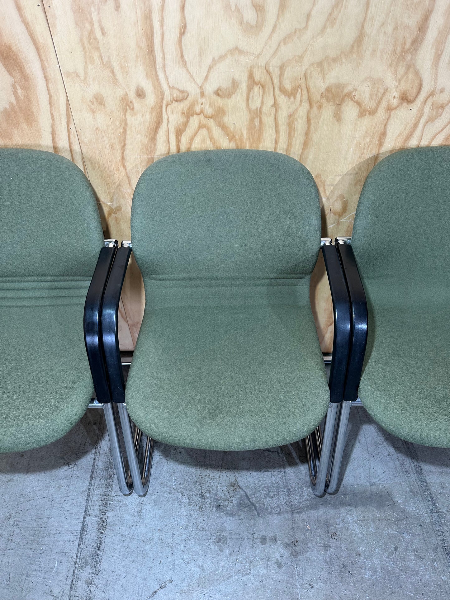Set of 4 Vintage Wilkhahn FS Line cantilever chairs in Olive Green