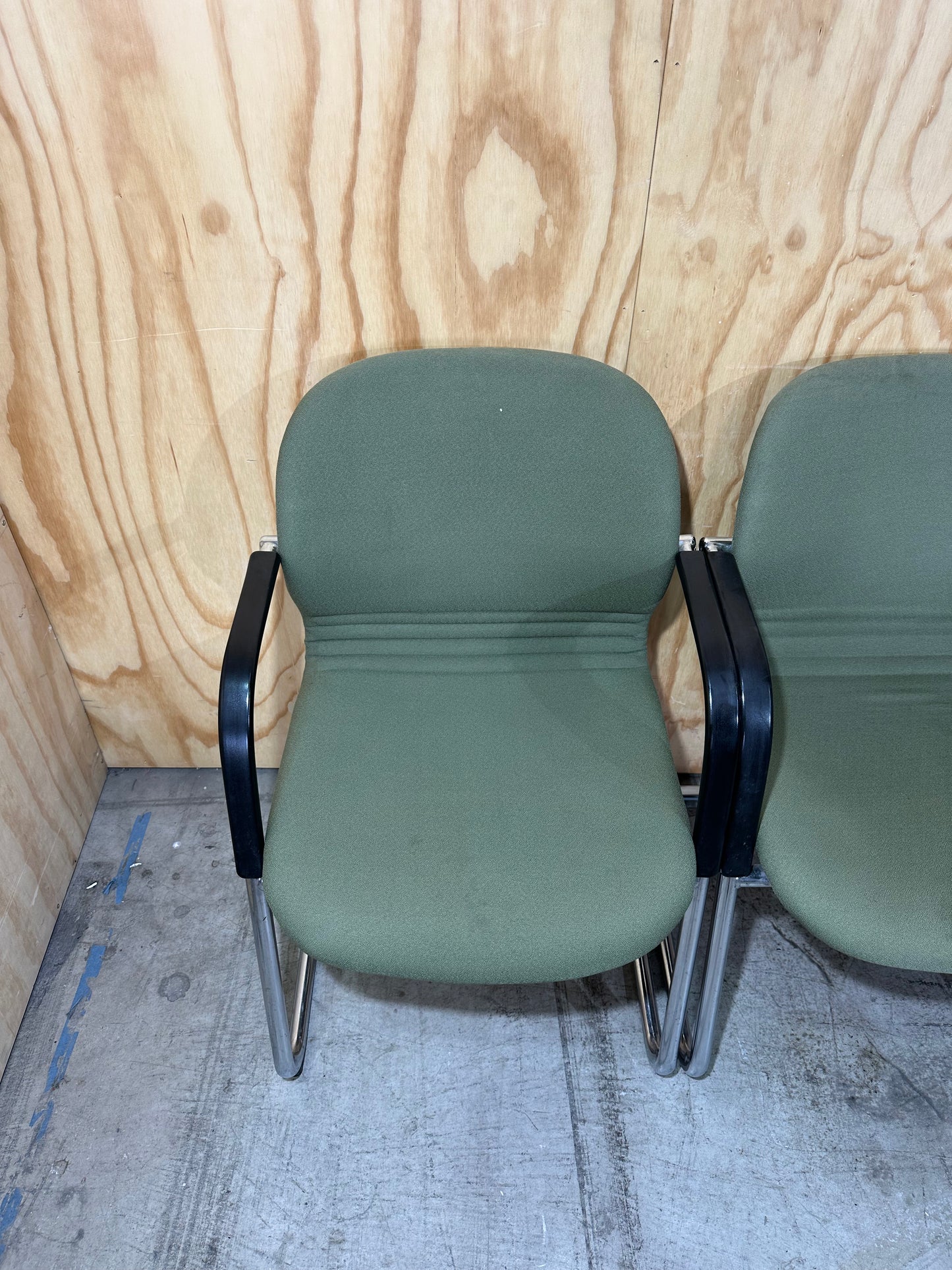 Set of 4 Vintage Wilkhahn FS Line cantilever chairs in Olive Green