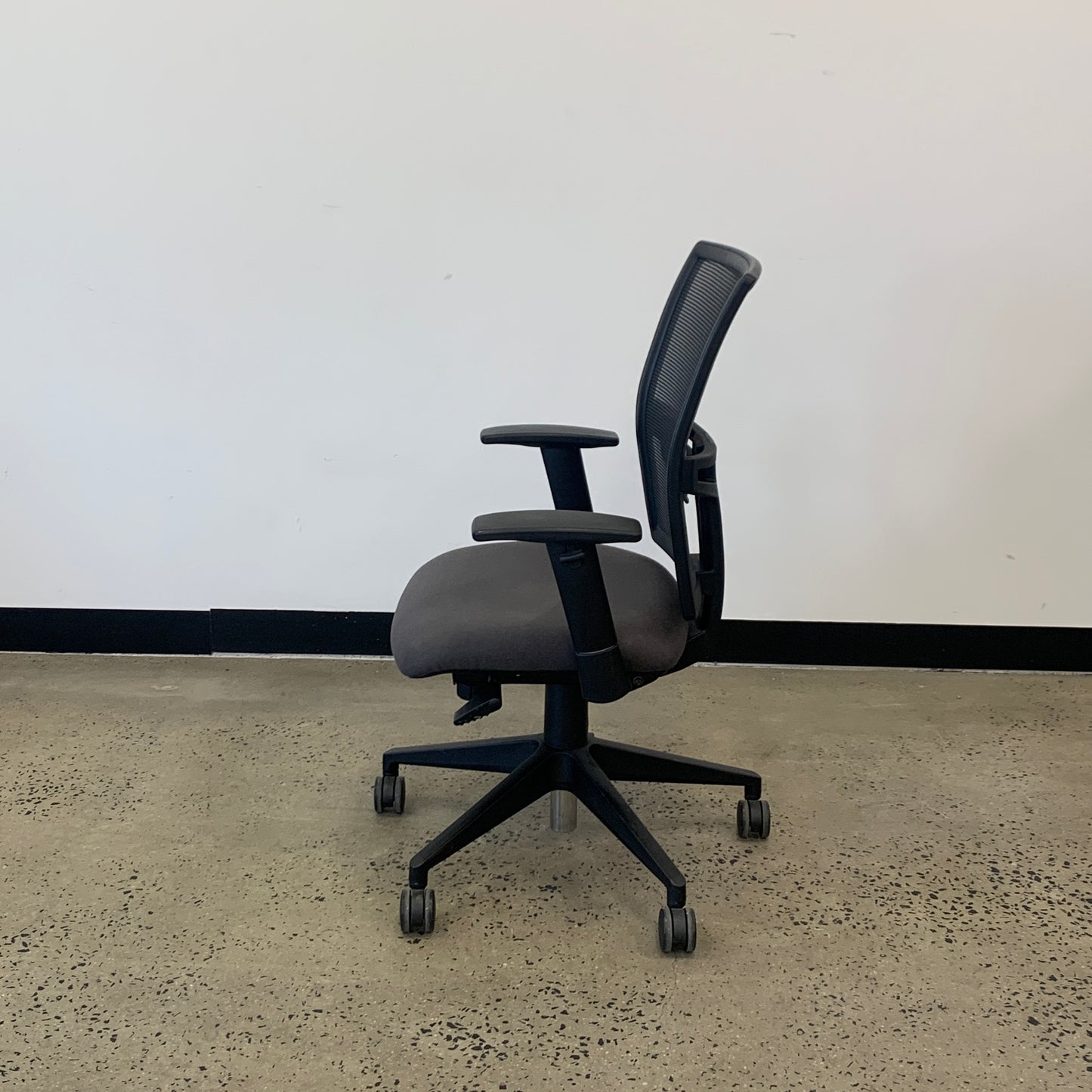 Diami Mesh Office Chair Grey