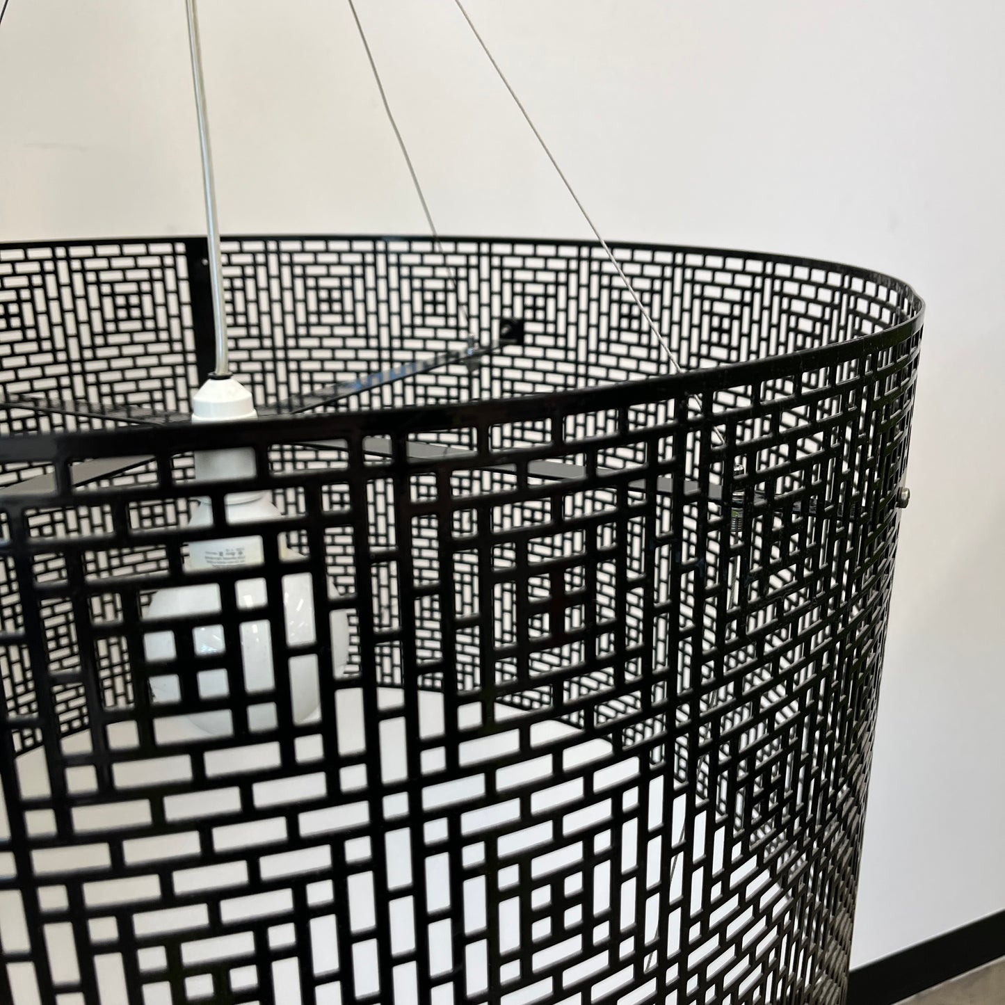 Laser Cut Round Metal Pendant Lighting Black