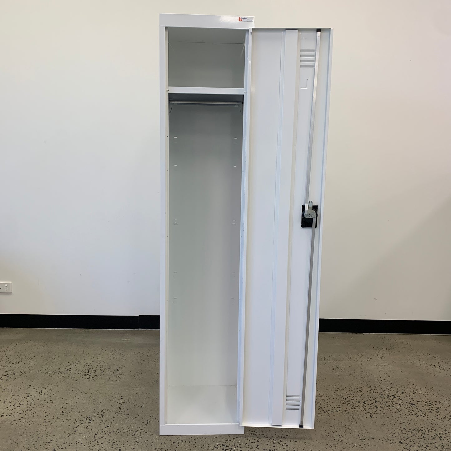 Statewide Locker Single Bay White 1 Door