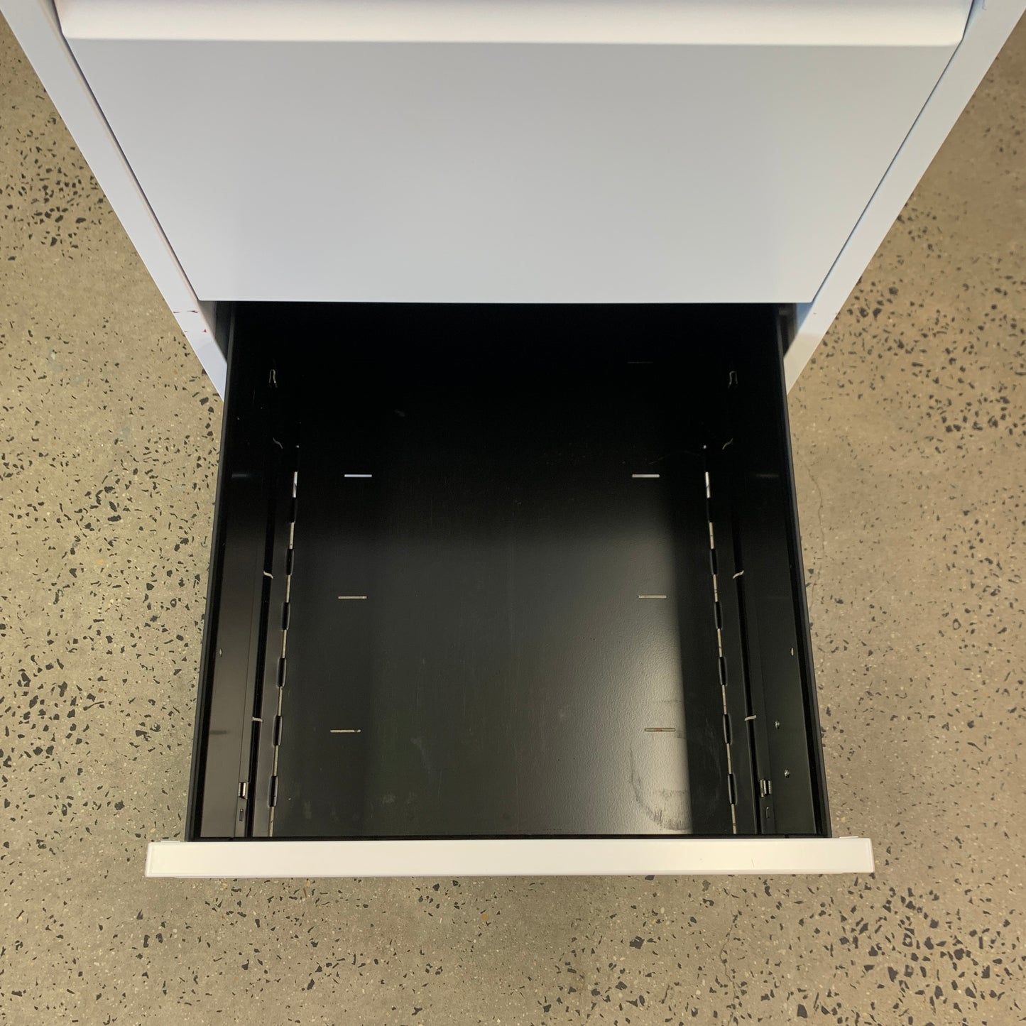 Go Steel 4 Drawer Filing Cabinet White