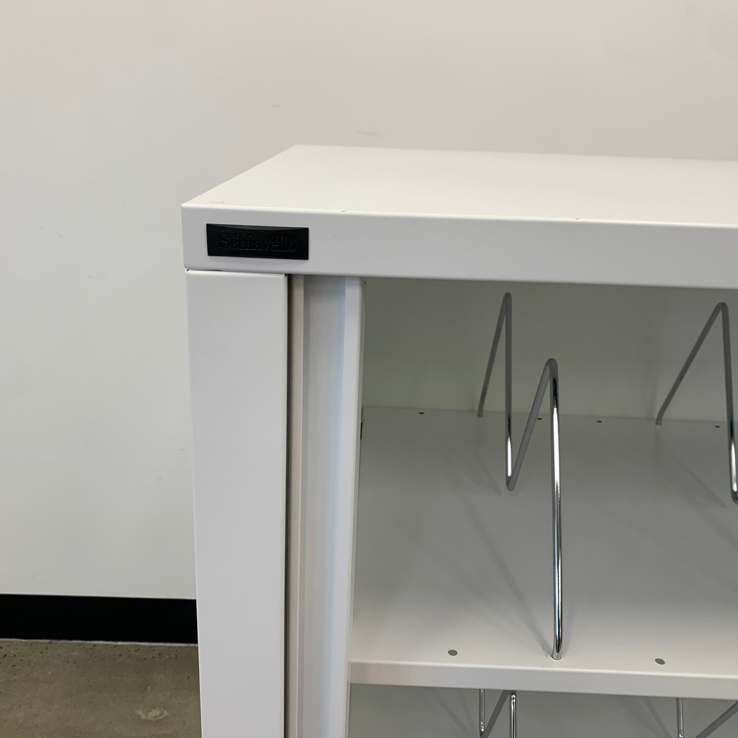 Schiavello Medium Tambour Unit White