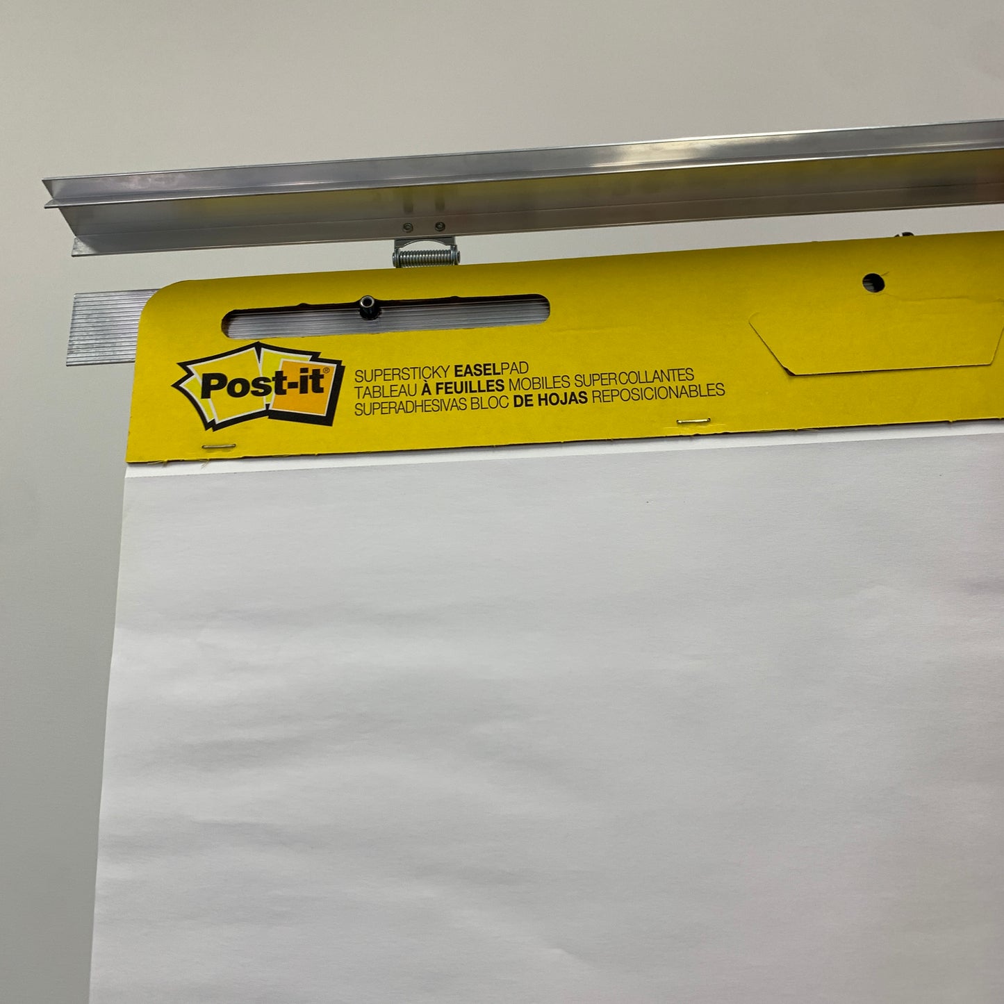 Flipchart Easel Foldable and Compact