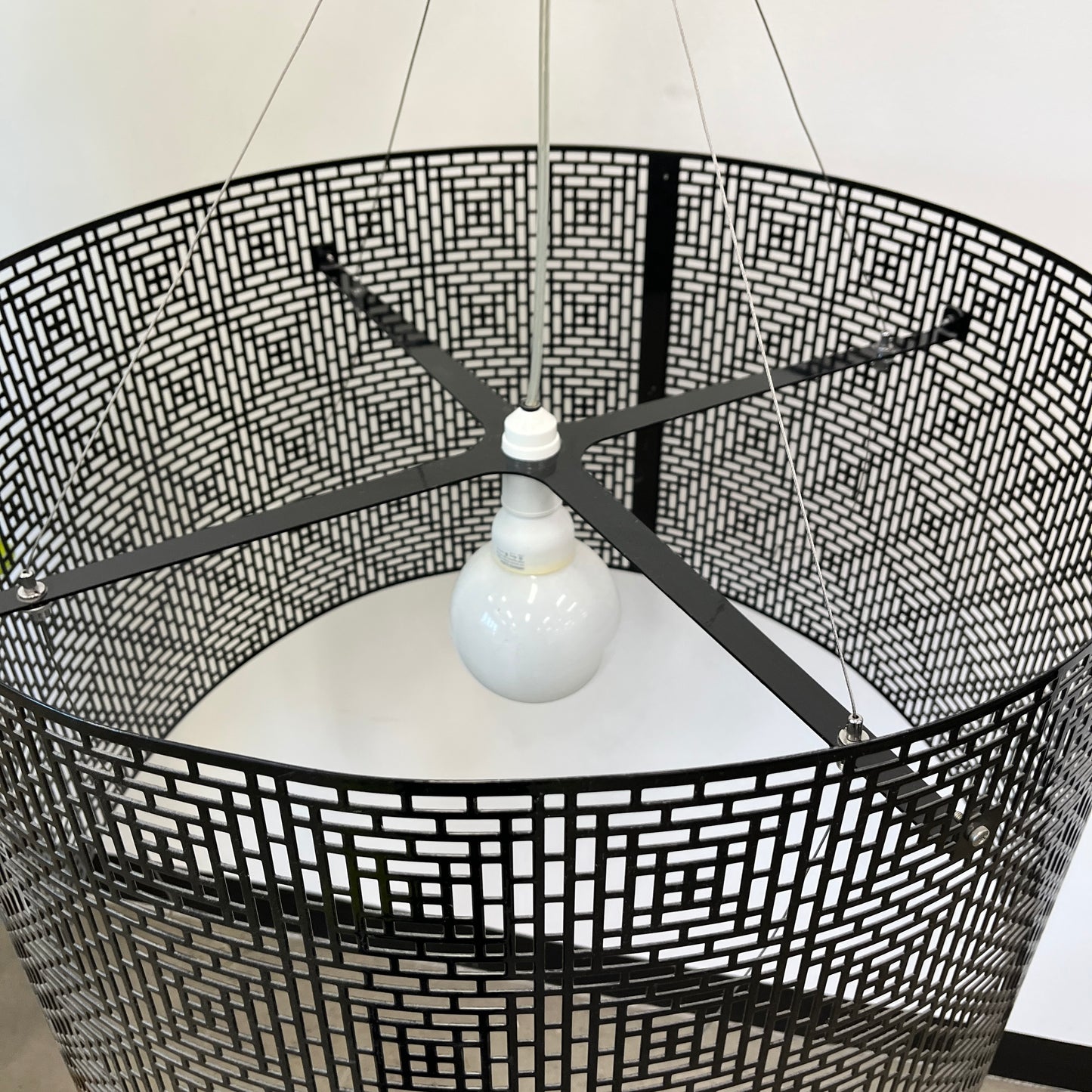 Laser Cut Round Metal Pendant Lighting Black