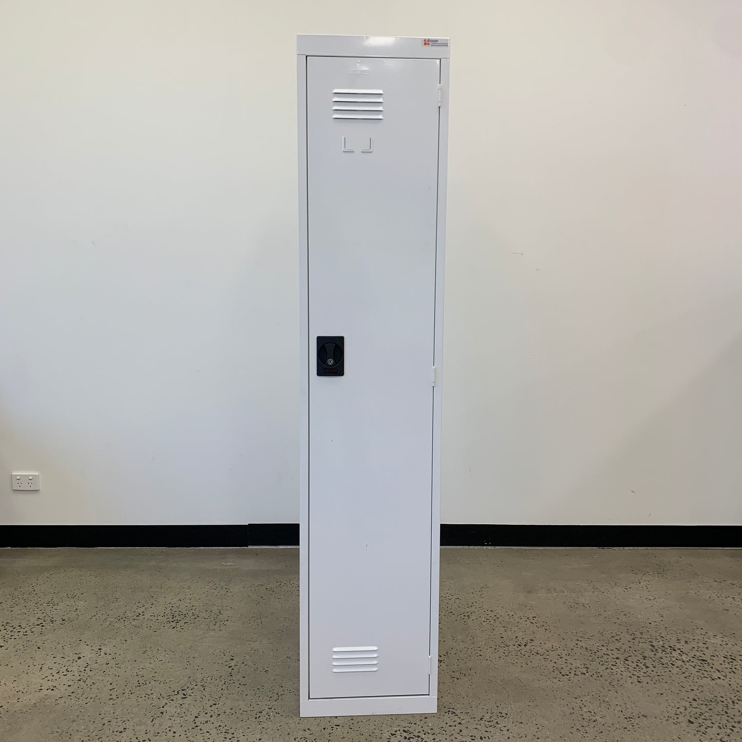 Statewide Locker Single Bay White 1 Door