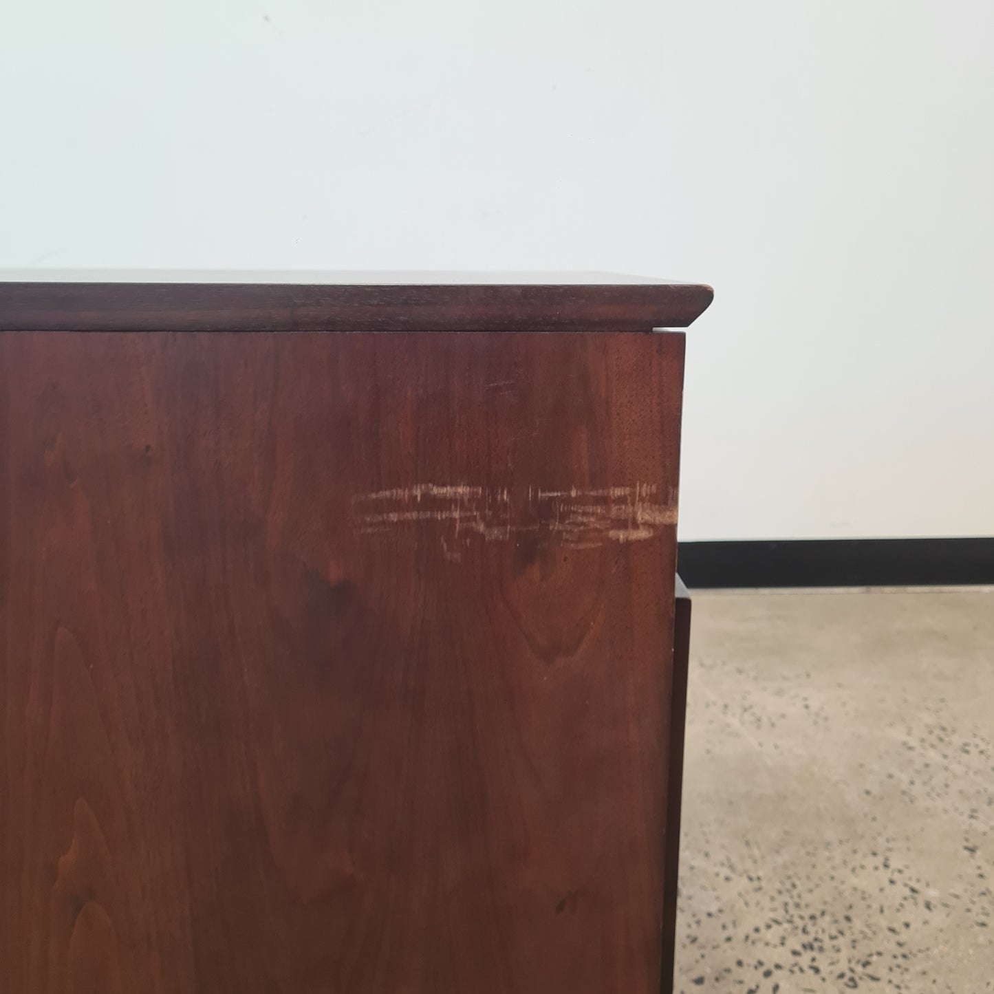 Pedestal with 2 Drawers on Castors in Mahogany Finish