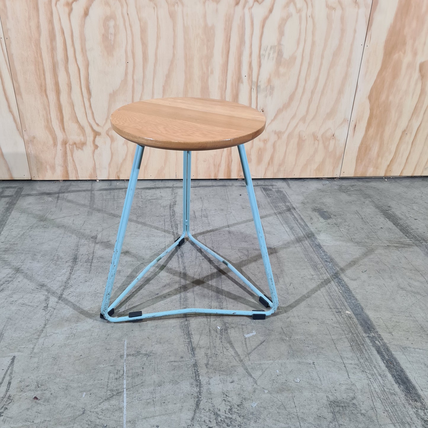 Hunt Furniture TRI450 Stool in Light Blue