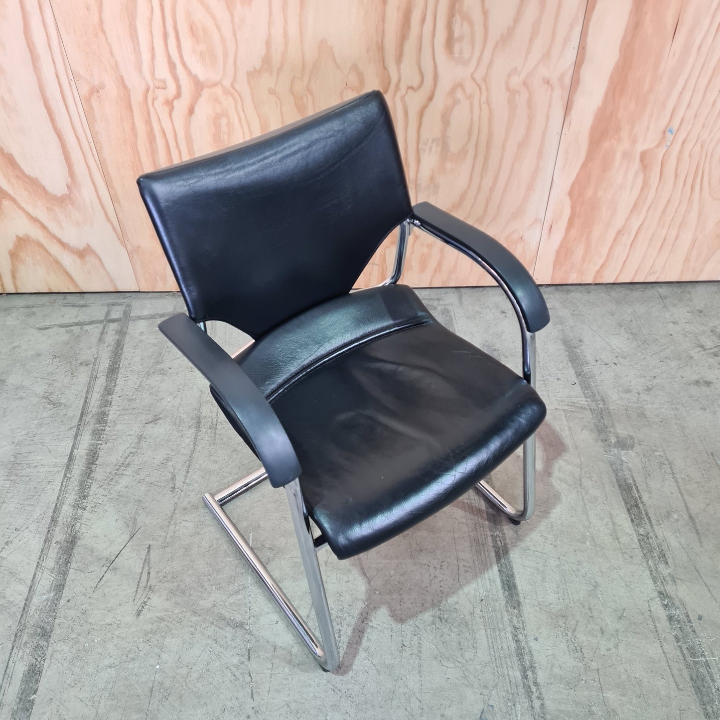 Wilkhahn Modus 277/71 Sled Base Black Leather Chair