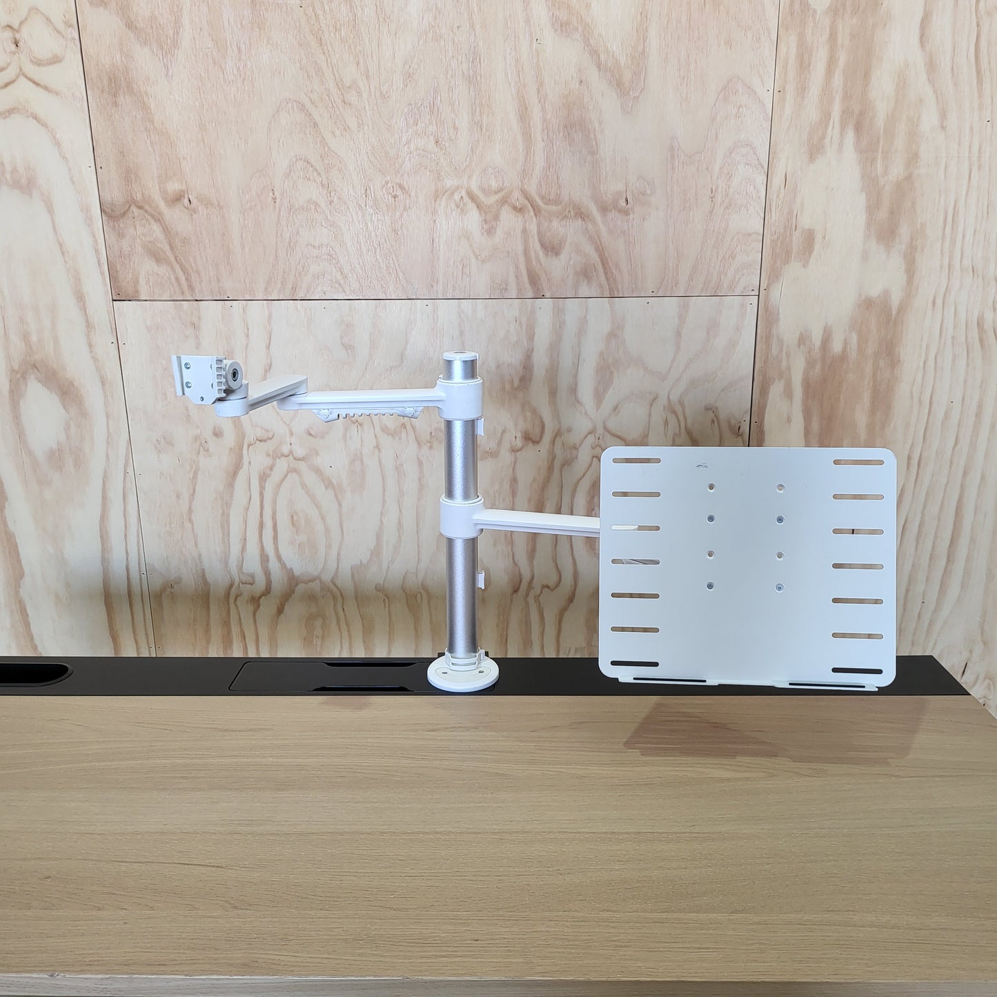 Thinking Works C.ME Single Monitor Arm and Laptop Tray