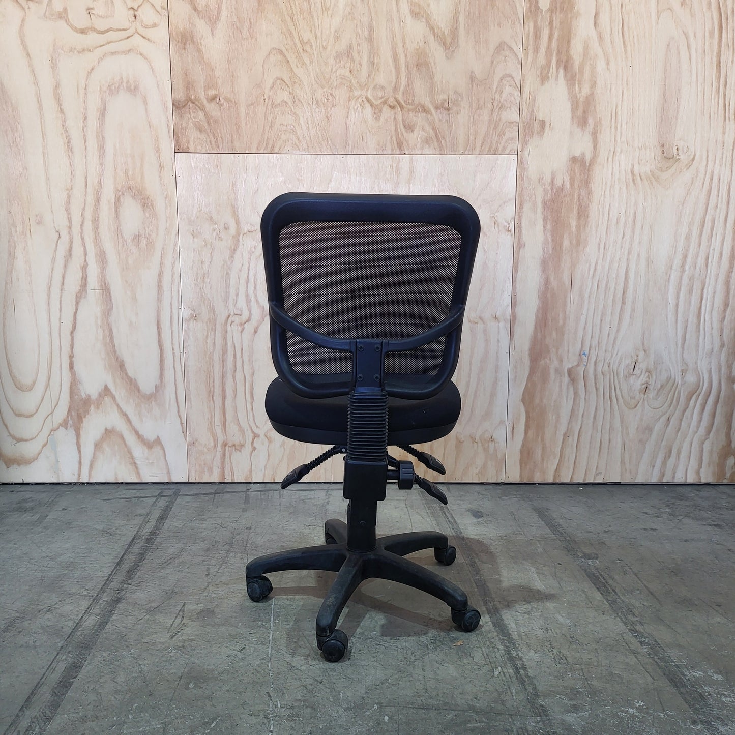 Furnx Black Task Chair Mesh back